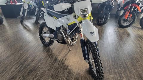 2025 Husqvarna TE 300 in Ellensburg, Washington - Photo 1