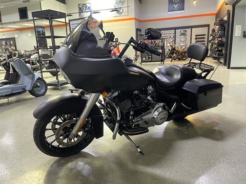 2013 Harley-Davidson Road Glide® Custom in Ukiah, California - Photo 4