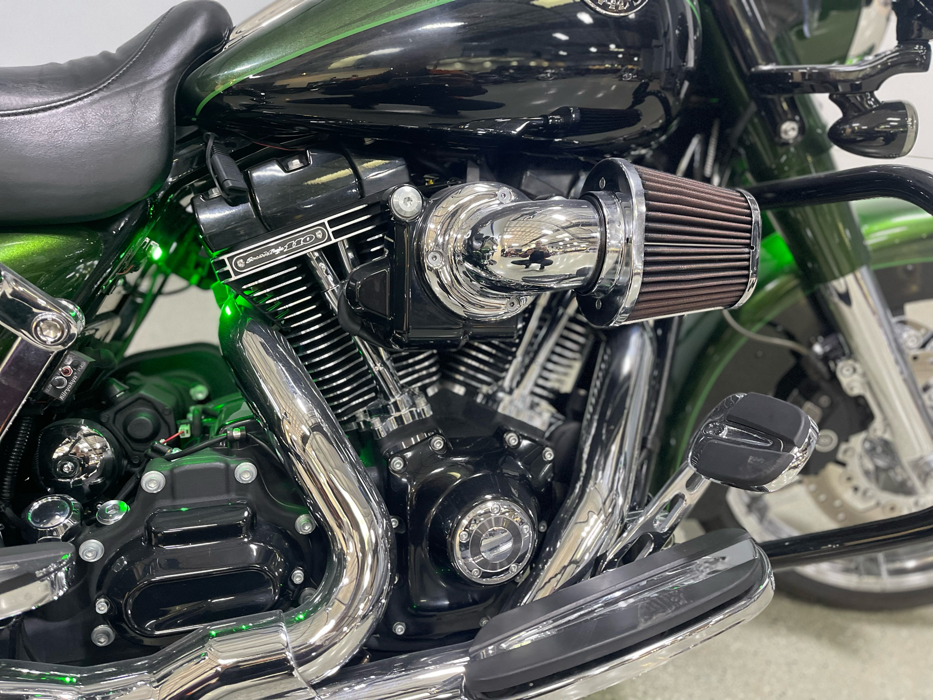 2014 Harley-Davidson CVO™ Road King® in Ukiah, California - Photo 2