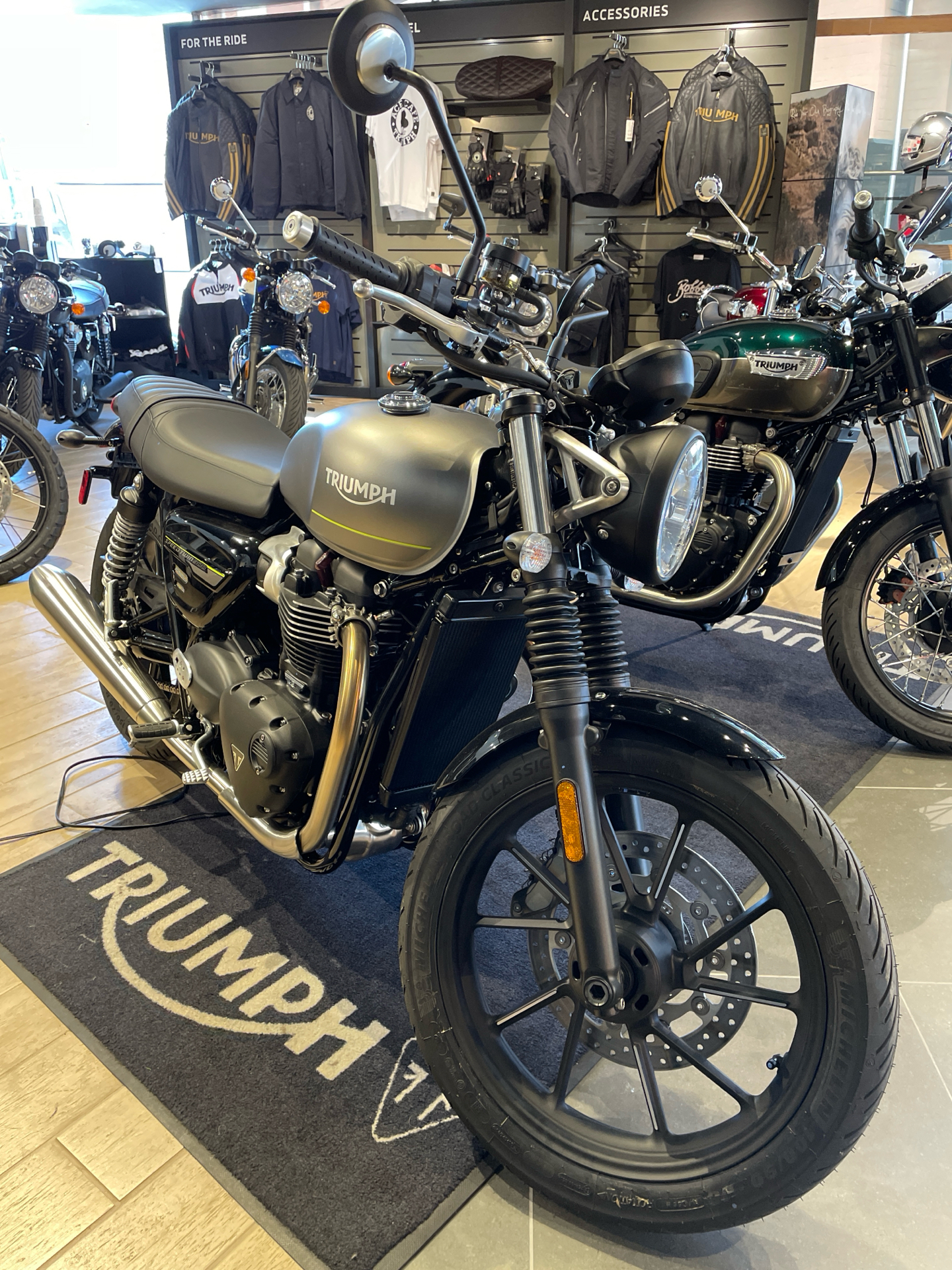 2023 Triumph Speed Twin 900 in Greensboro, North Carolina - Photo 4