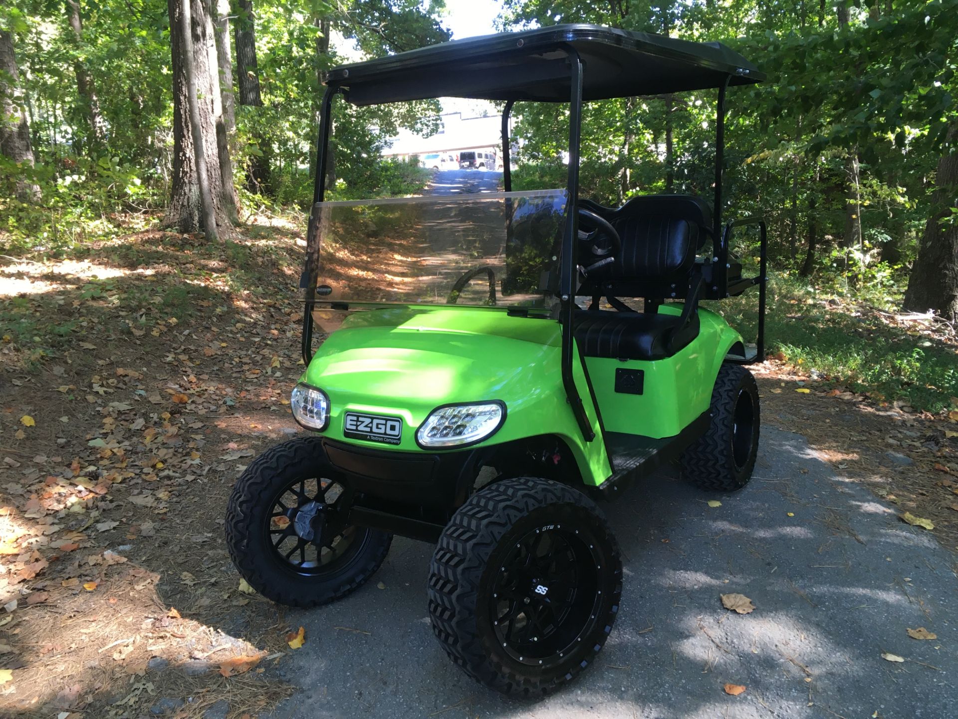 2015 EZ-GO txt 48v electric golf cart in Woodstock, Georgia - Photo 1