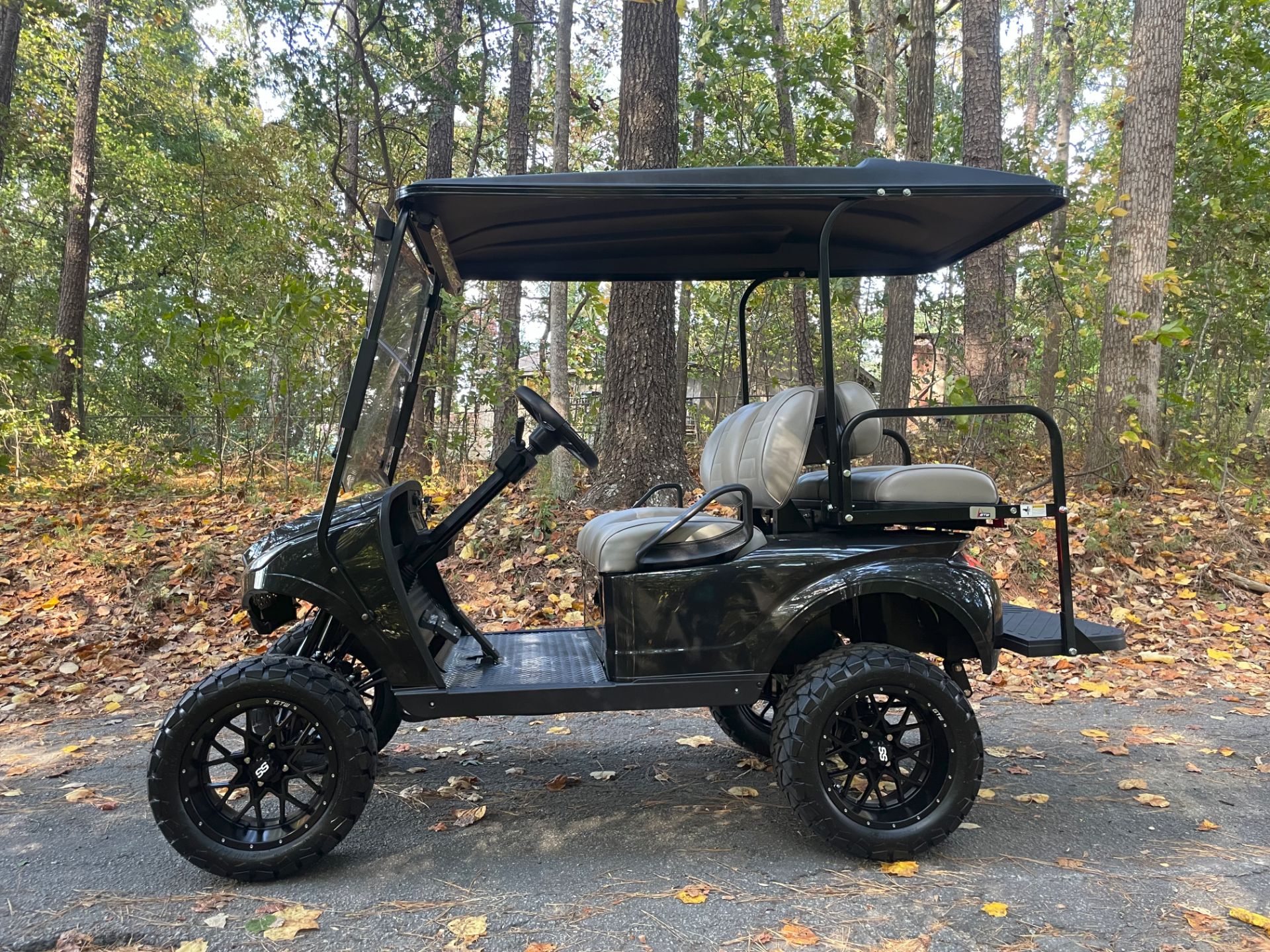 2022 NAVITAS storm 48v lithium golf cart 25+ mph in Woodstock, Georgia - Photo 7