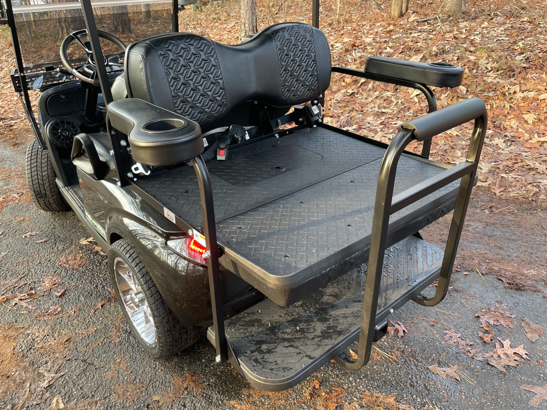 2022 EZ-GO TXT Storm 72V Lithium Golf Cart in Woodstock, Georgia - Photo 16