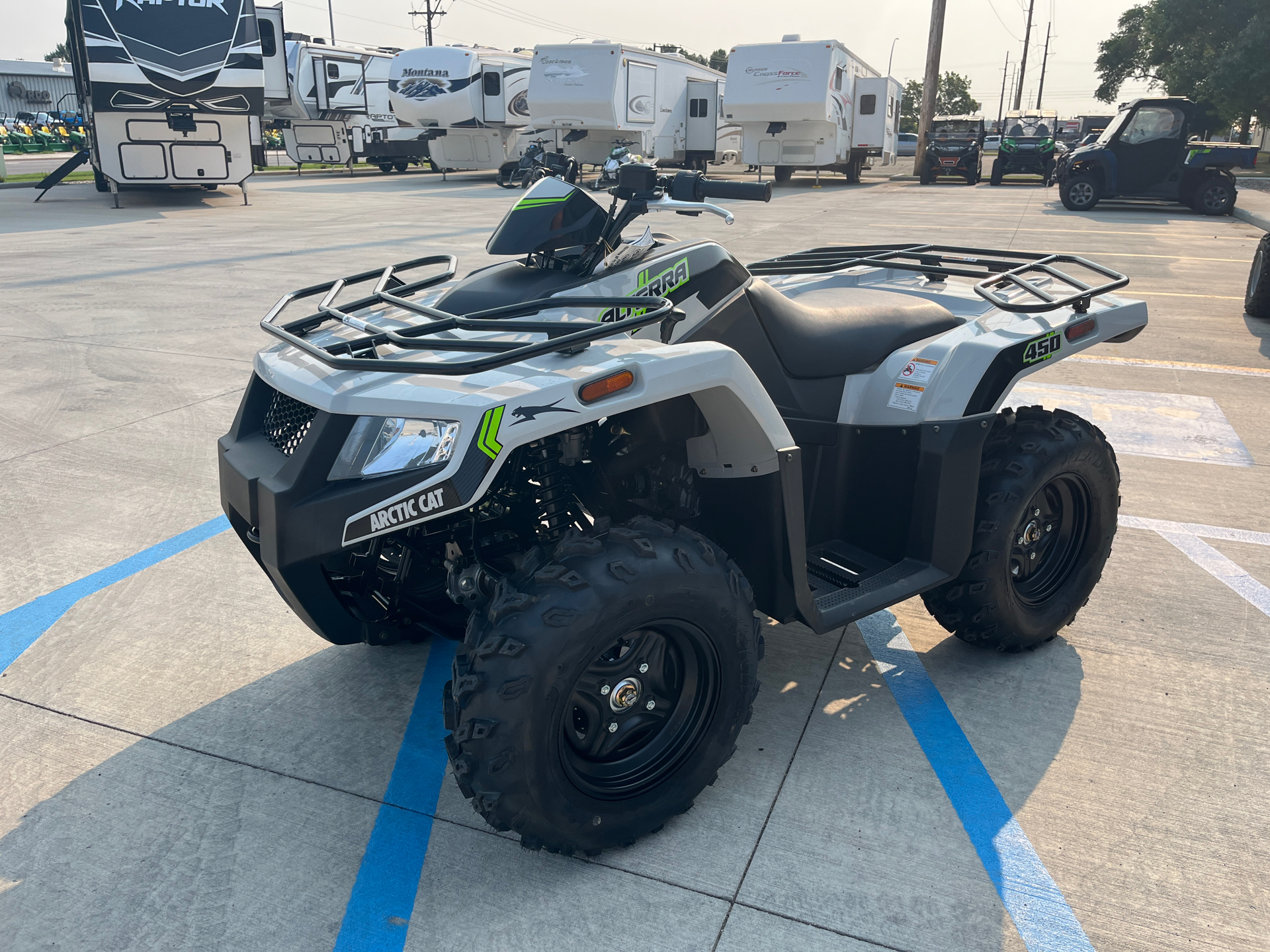 2024 Arctic Cat Alterra 450 in Bismarck, North Dakota - Photo 4