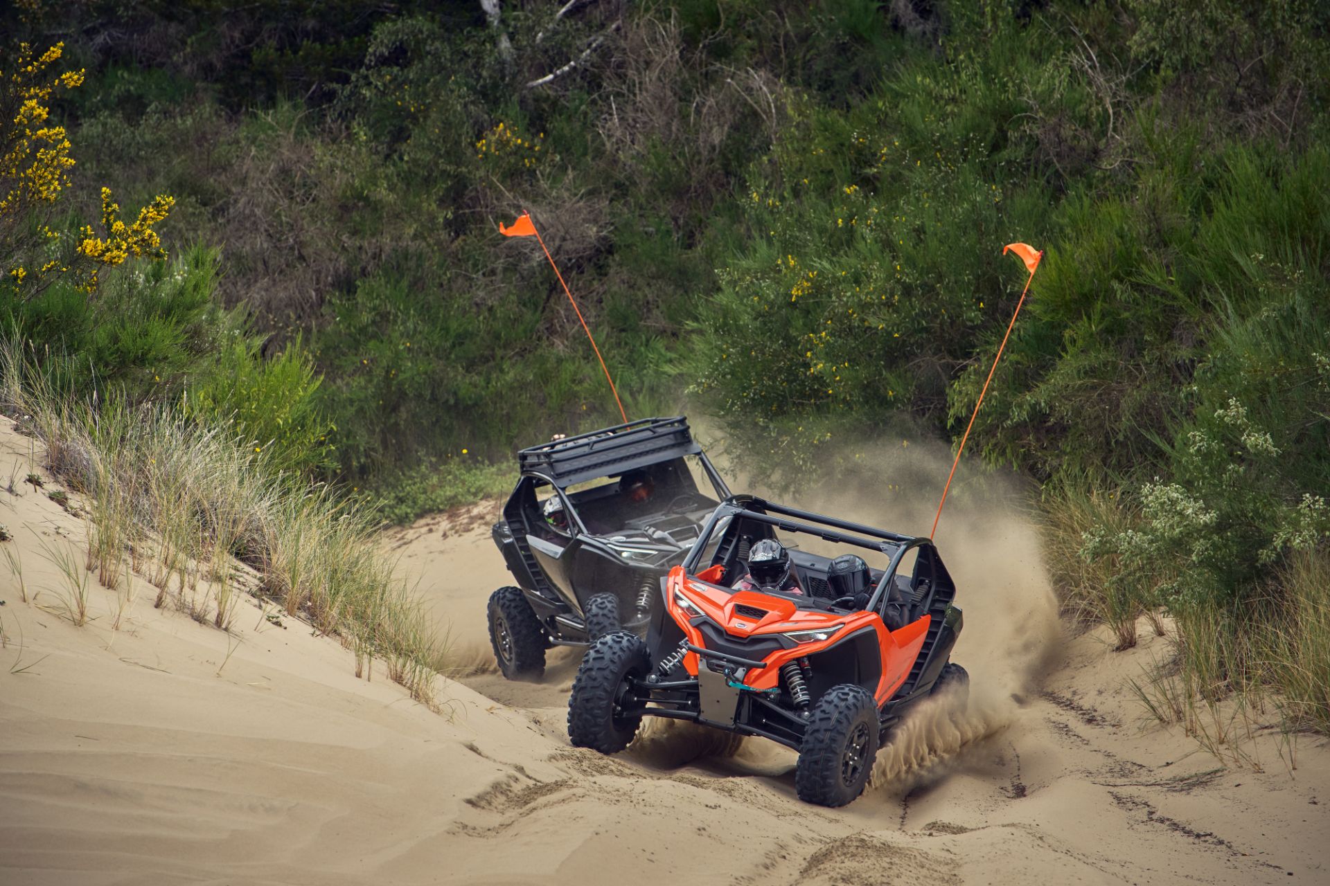 2025 CFMOTO ZForce Z10 Turbo in Bismarck, North Dakota - Photo 9