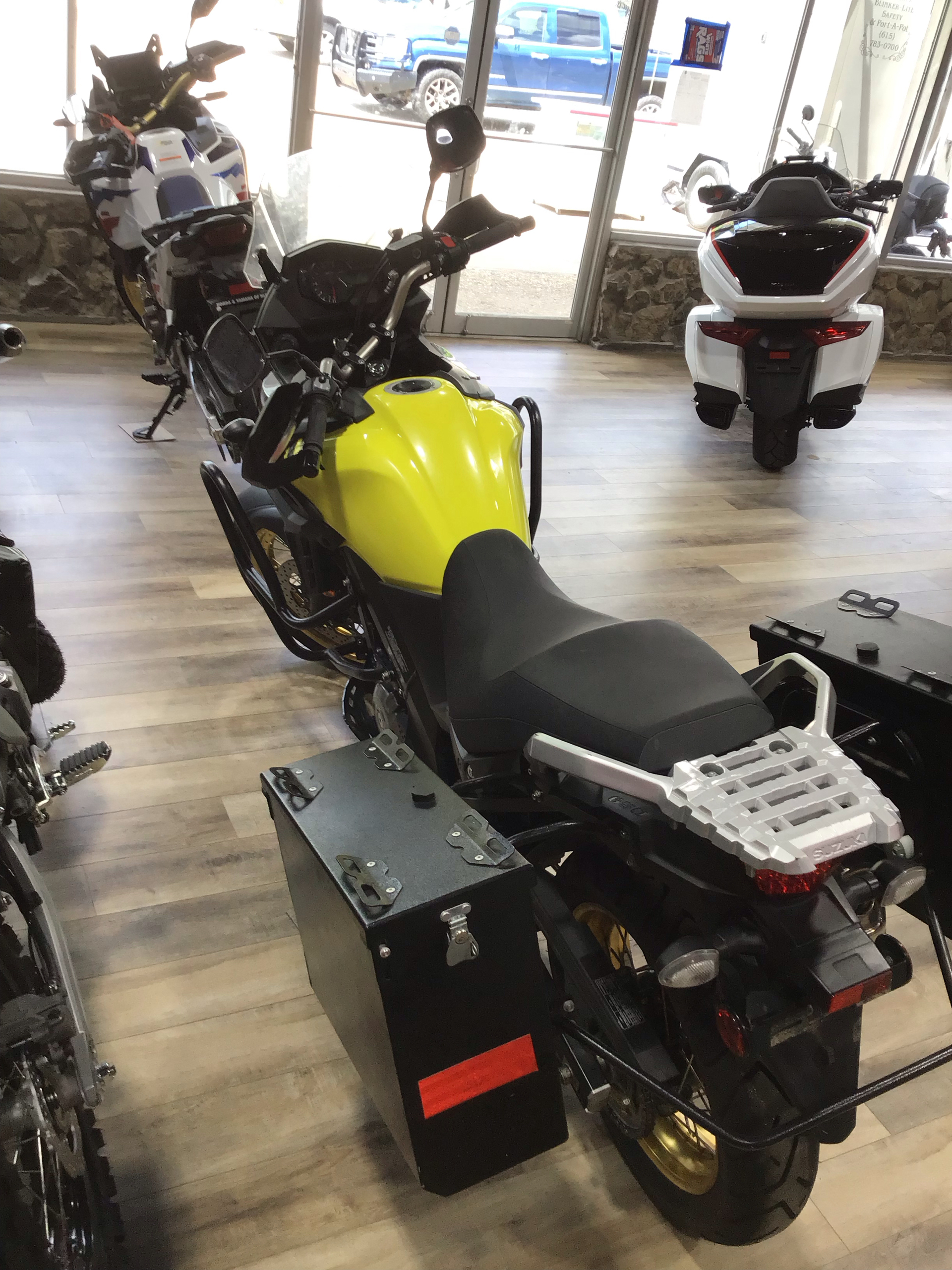 2018 SUZUKI VSTROM 650 in North Little Rock, Arkansas - Photo 2