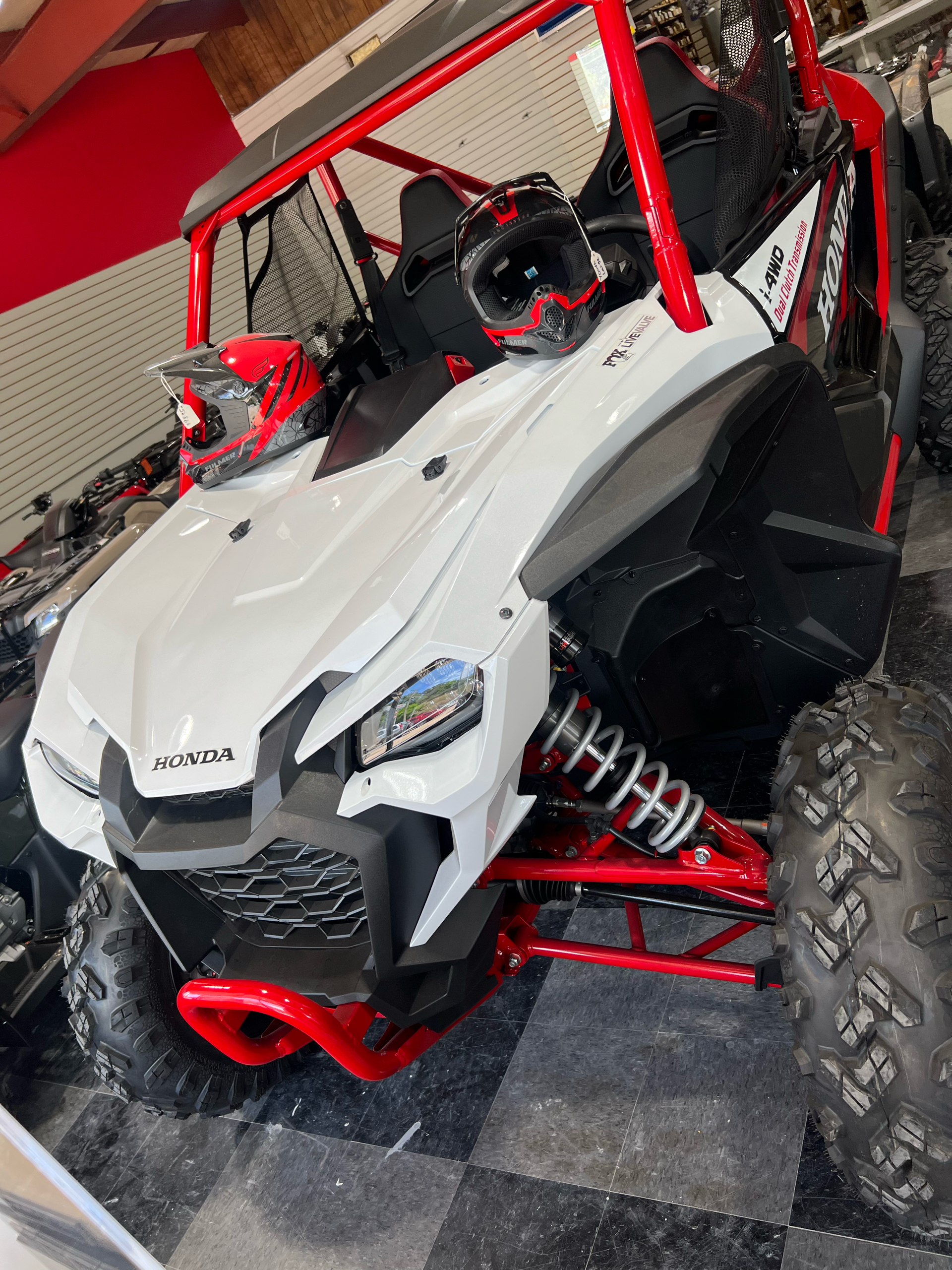 2023 Honda TALON R LIVE VALVE in North Little Rock, Arkansas - Photo 4