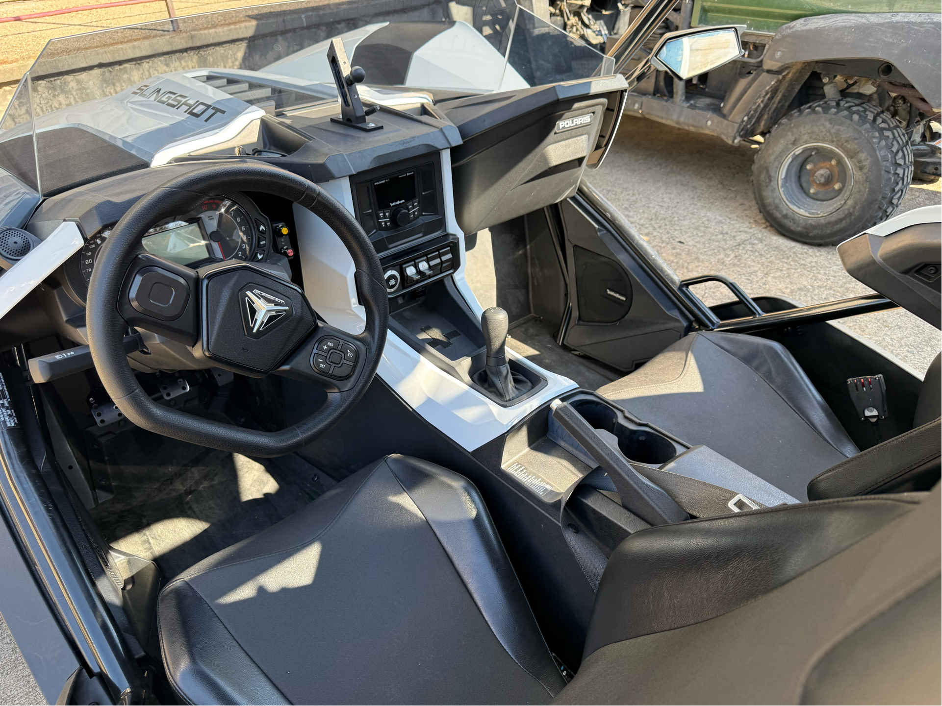 2021 Polaris SLINGSHOT S-TECH in North Little Rock, Arkansas - Photo 6