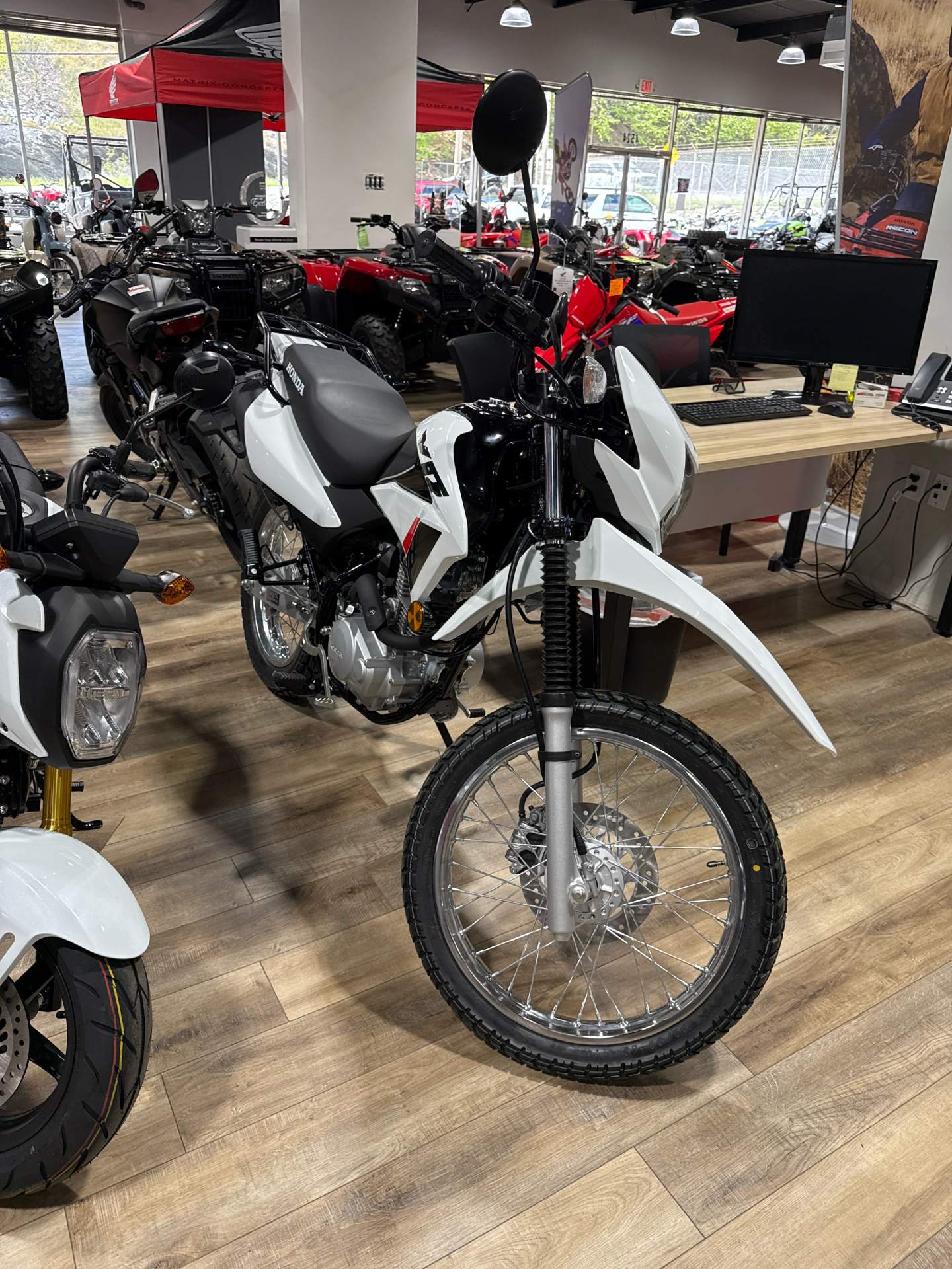 2024 Honda XR150L in North Little Rock, Arkansas - Photo 3