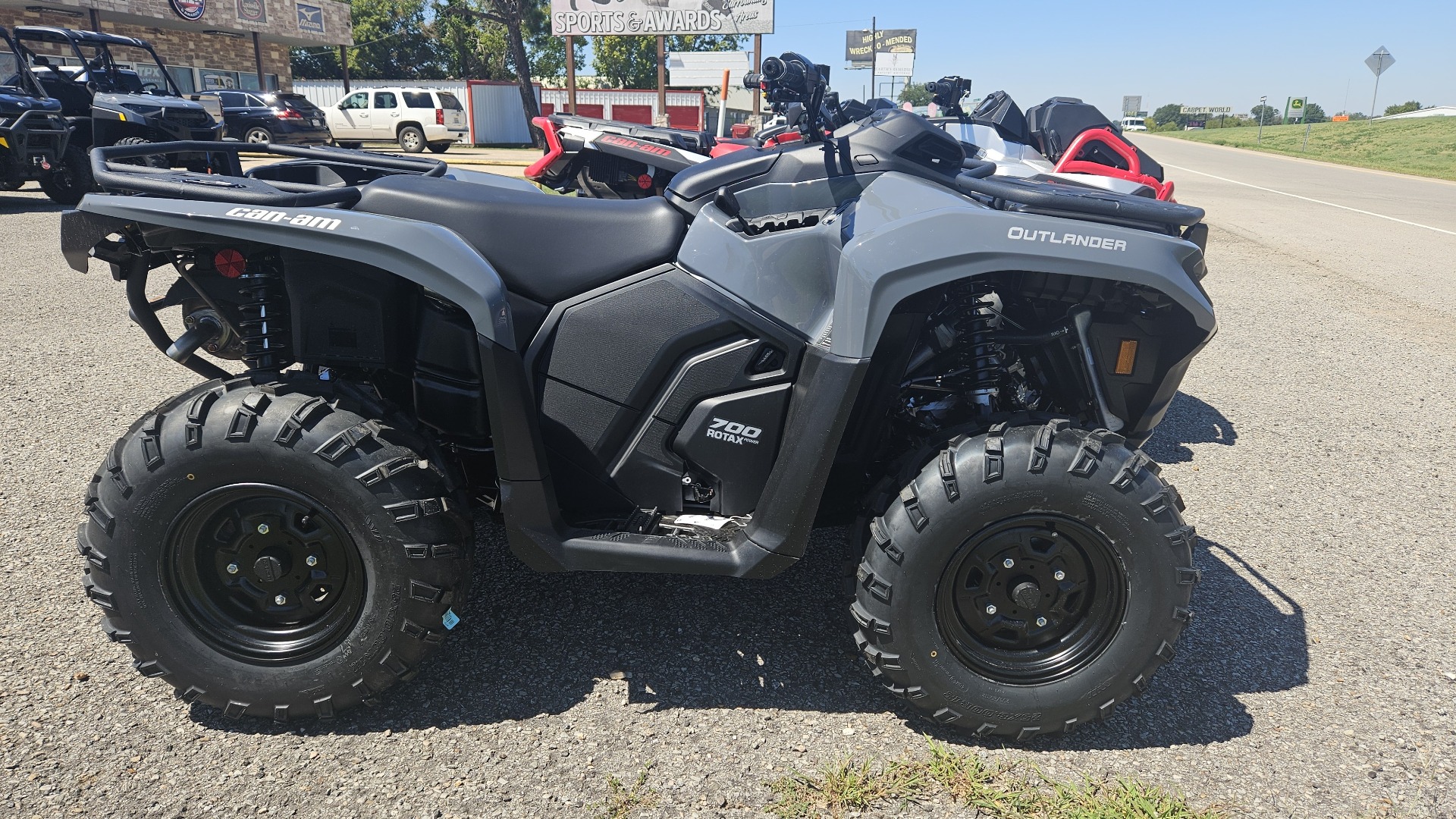 2025 Can-Am Outlander DPS 700 in Paris, Texas - Photo 3