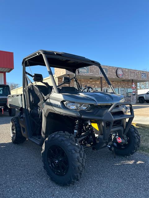 2024 Can-Am Defender XT HD10 in Paris, Texas - Photo 1