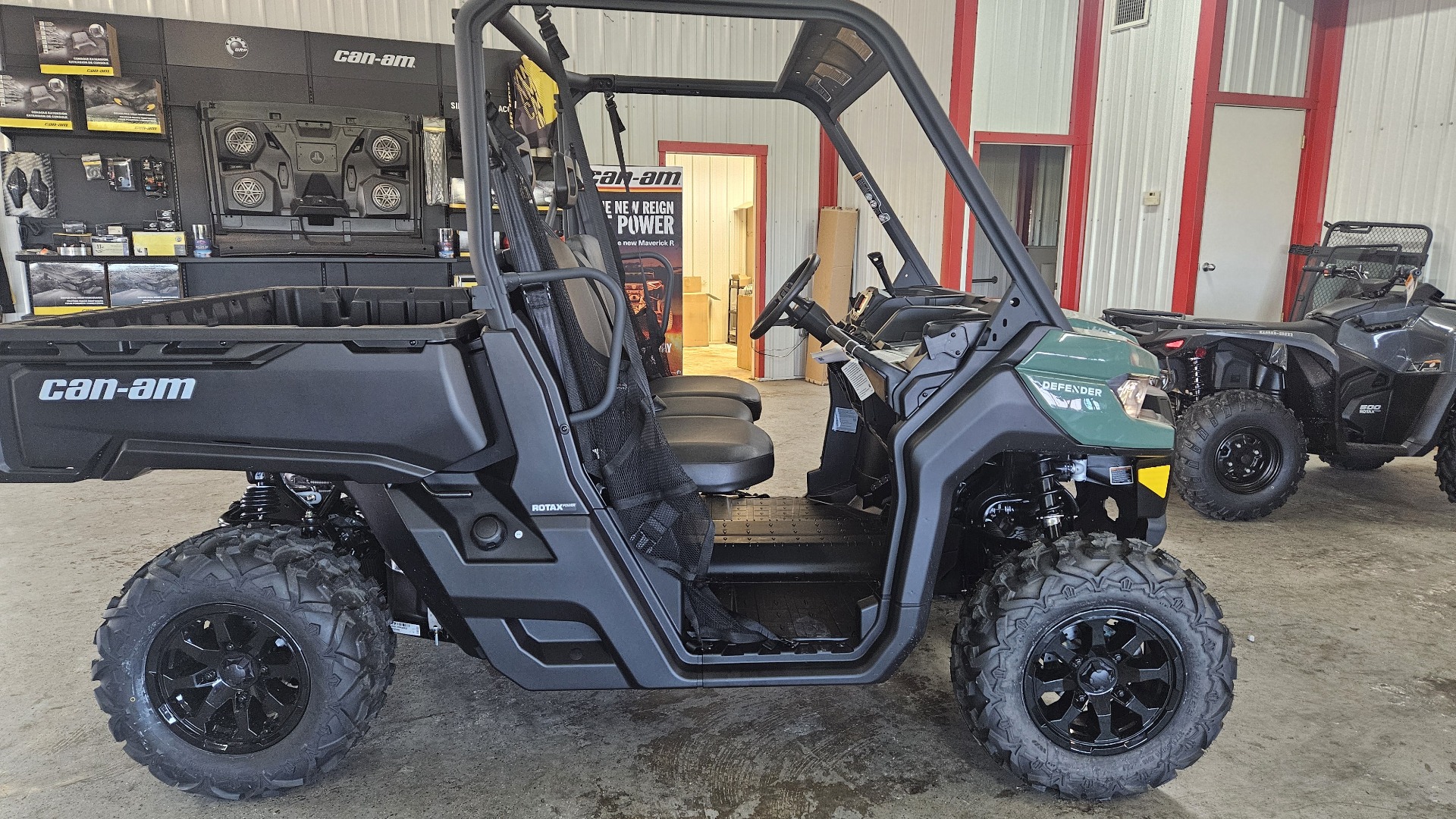 2025 Can-Am Defender DPS HD7 in Paris, Texas - Photo 1