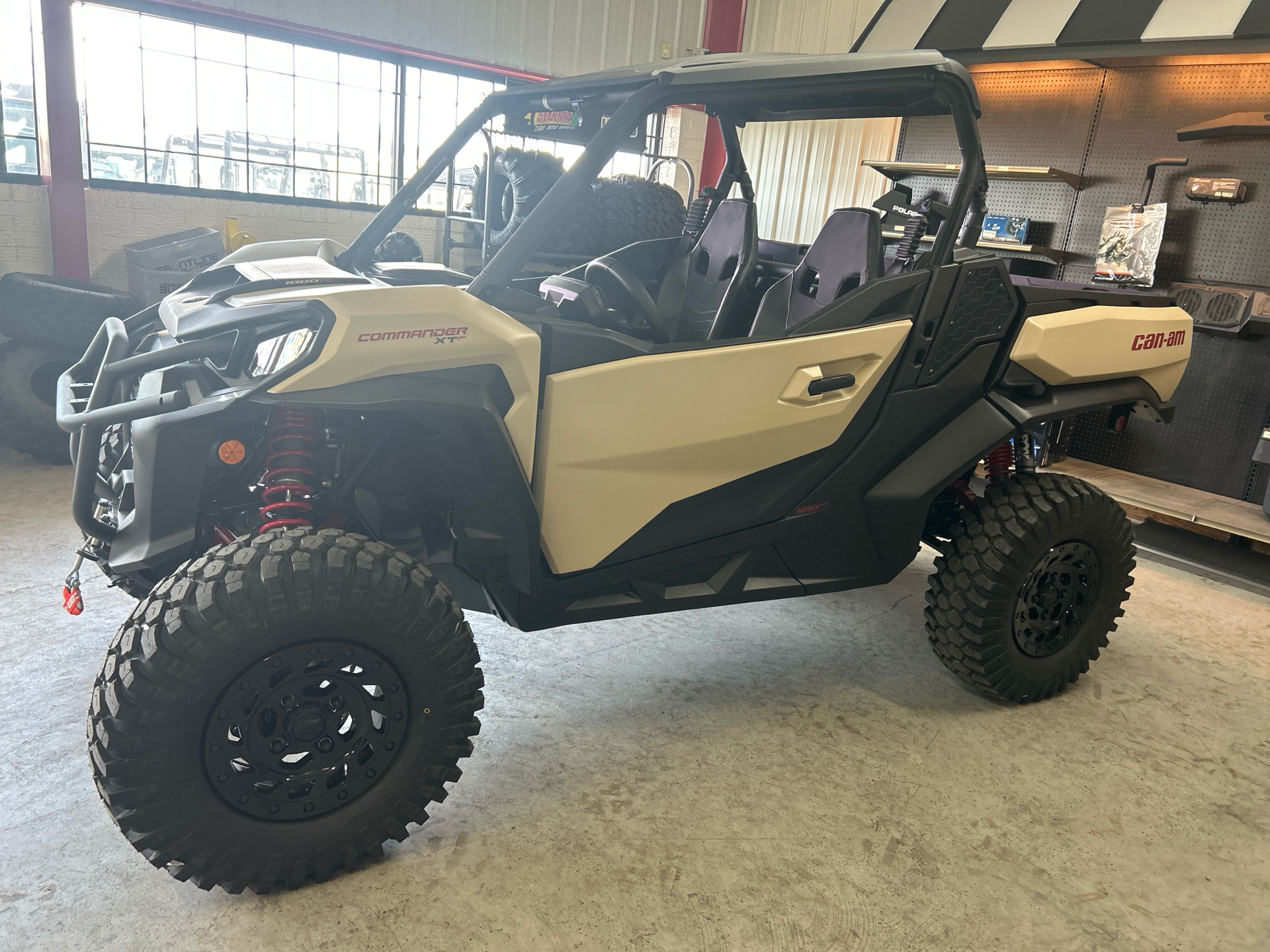 2024 Can-Am Commander XT-P in Paris, Texas - Photo 2