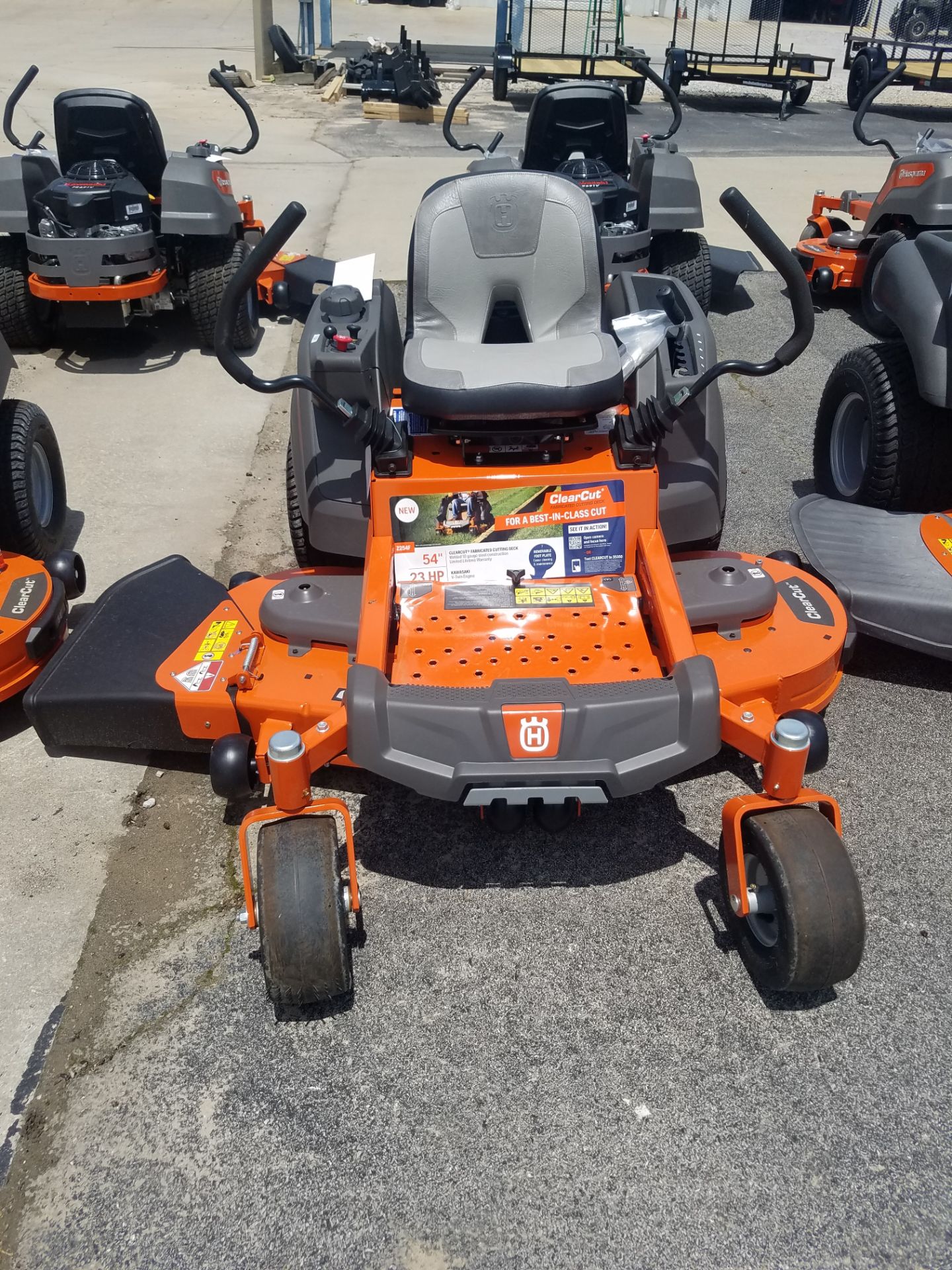 2023 Husqvarna Power Equipment Z254F Special Edition 54 in. Kawasaki FR Series 23 hp in Tuscumbia, Alabama - Photo 2