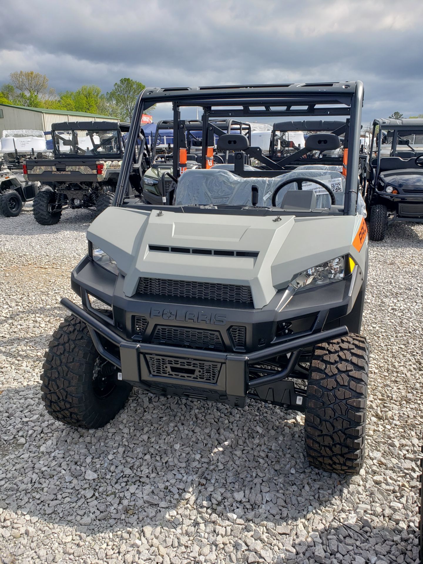 2024 Polaris Commercial Pro XD Full-Size Diesel Crew in Tuscumbia, Alabama - Photo 2