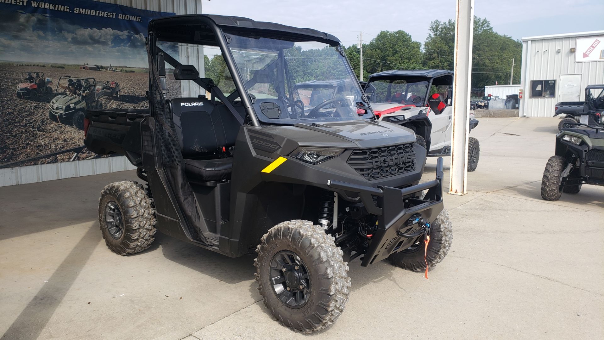 2025 Polaris Ranger 1000 Premium in Tuscumbia, Alabama - Photo 2