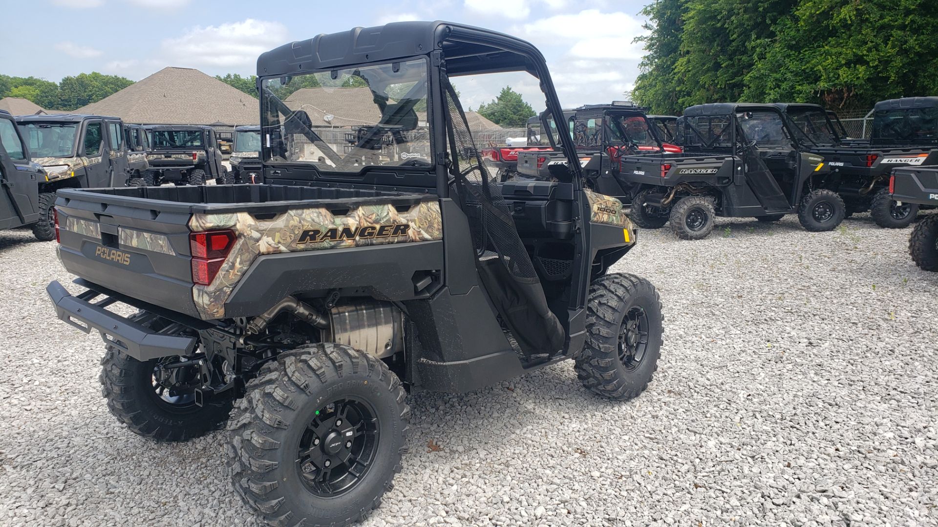 2025 Polaris Ranger XP 1000 Premium in Tuscumbia, Alabama - Photo 3