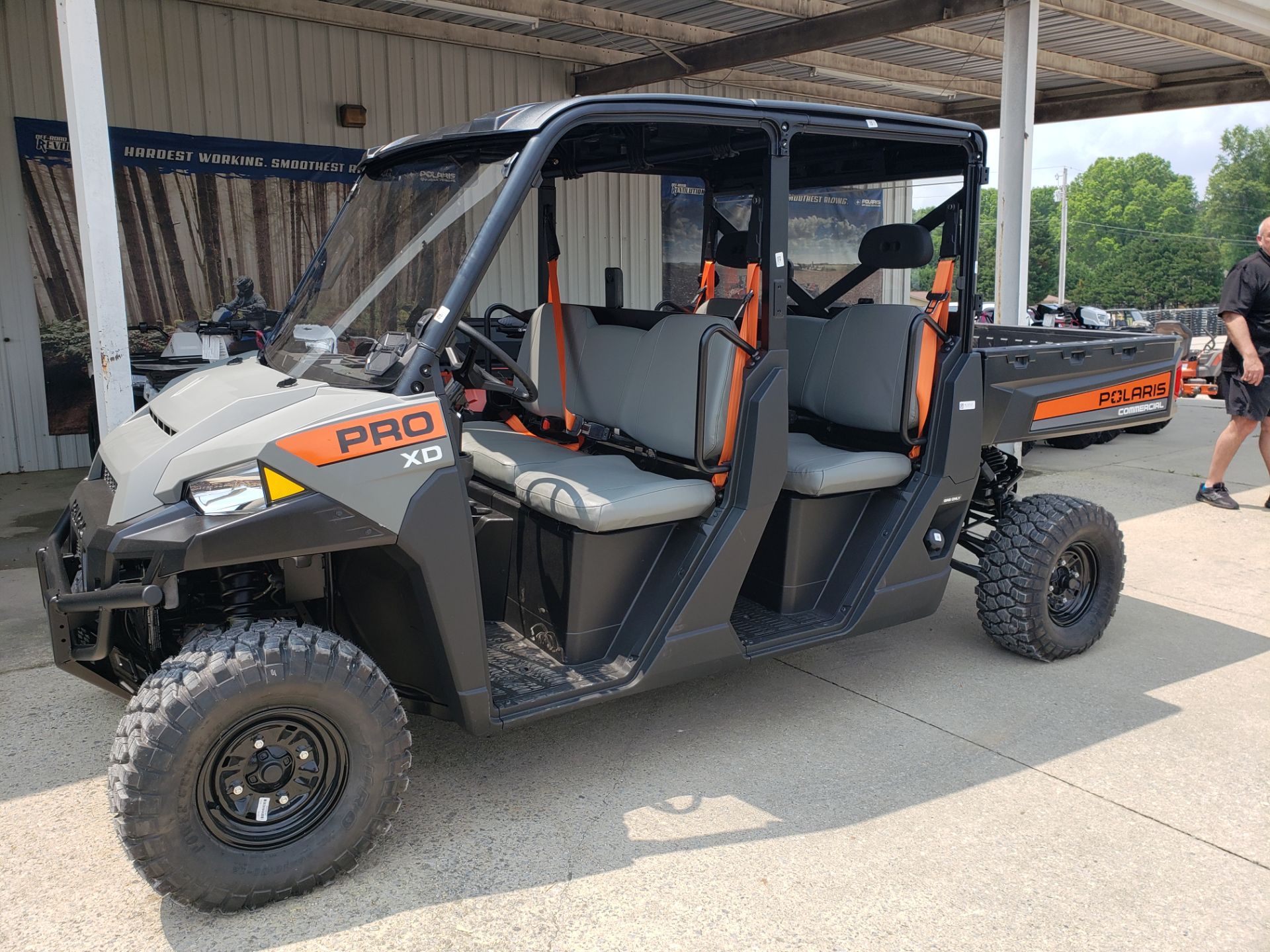 2024 Polaris Commercial Pro XD Full-Size Gas Crew in Tuscumbia, Alabama - Photo 1