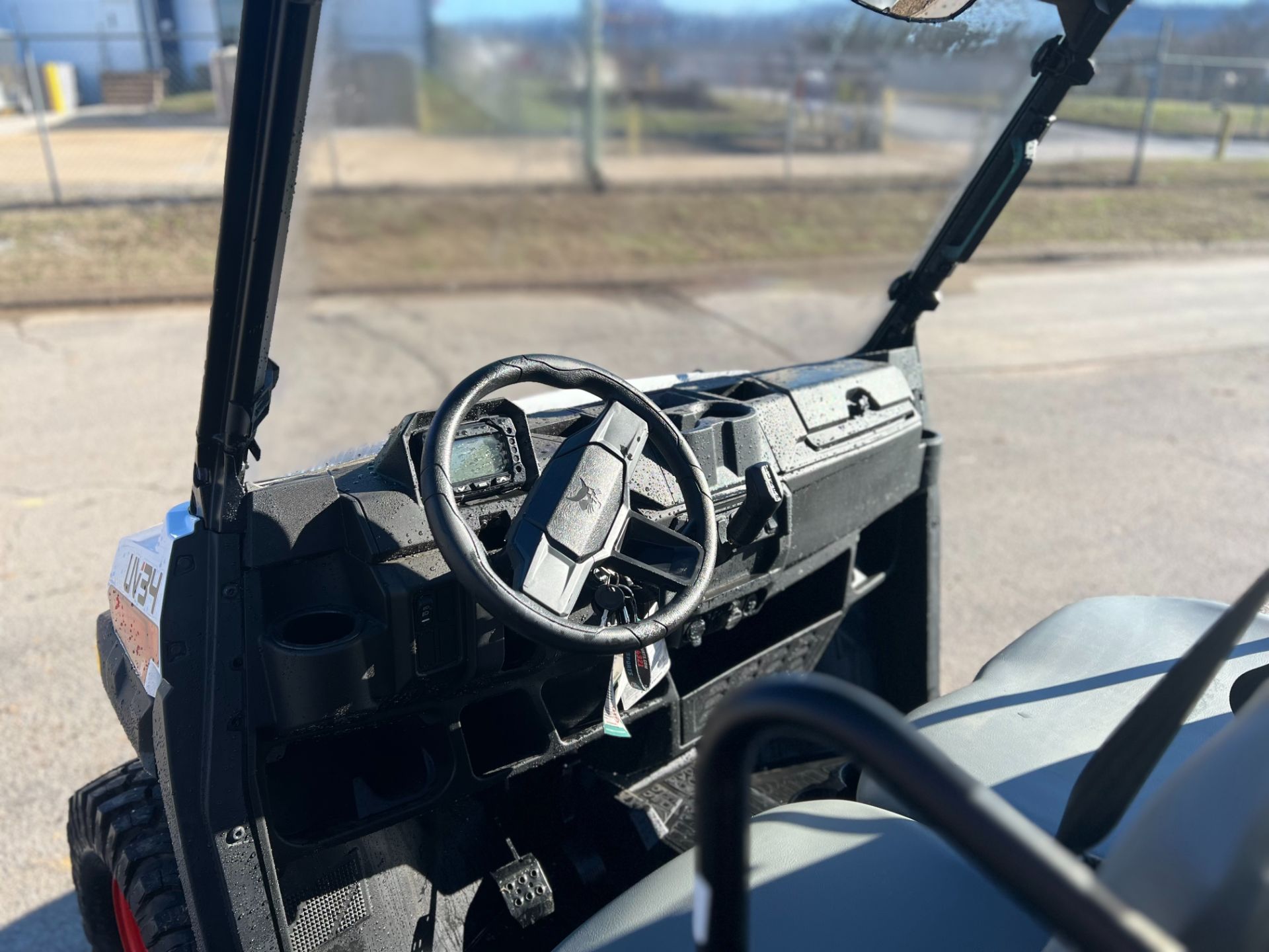 2023 Bobcat UV34 Gas in Ooltewah, Tennessee - Photo 4