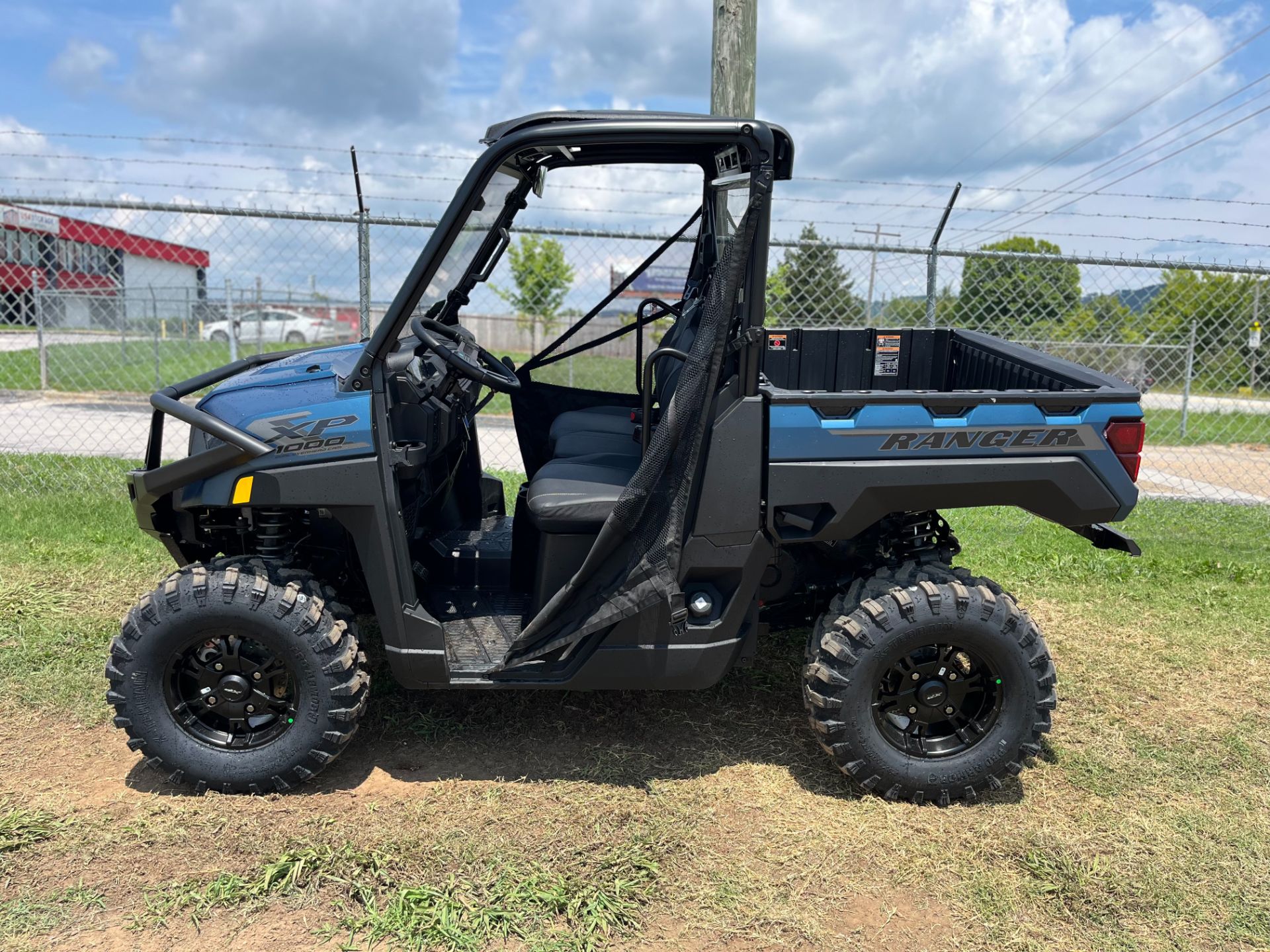 2025 Polaris Ranger XP 1000 Premium in Ooltewah, Tennessee - Photo 4