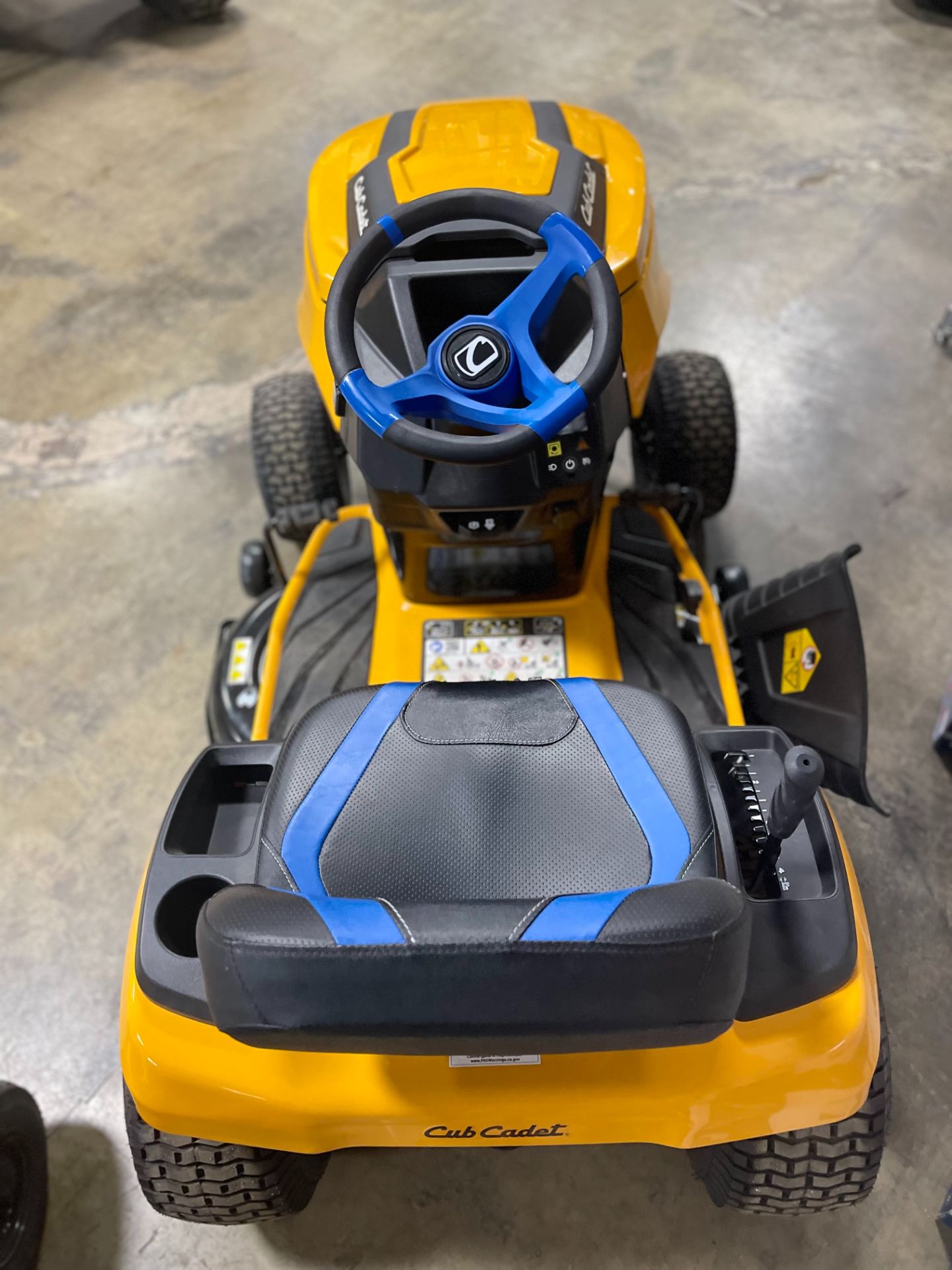 2023 Cub Cadet XT1 LT42E 42 in. in Ooltewah, Tennessee - Photo 4