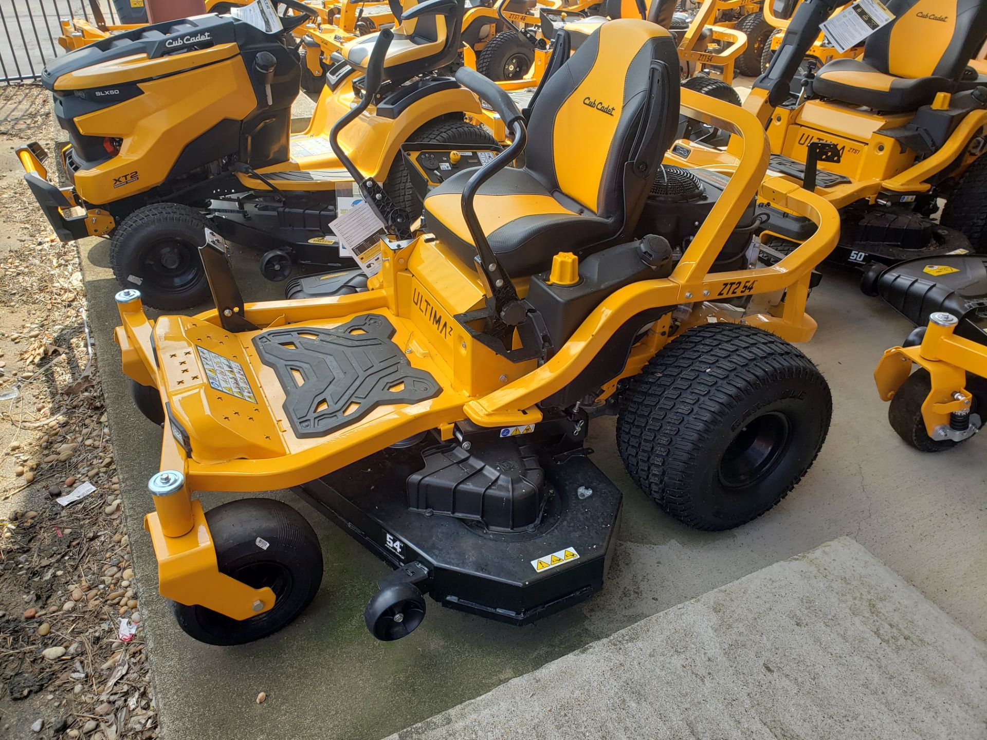 2023 Cub Cadet ZT2 54 in. Kawasaki FR691V 23 hp in Florence, Alabama - Photo 1