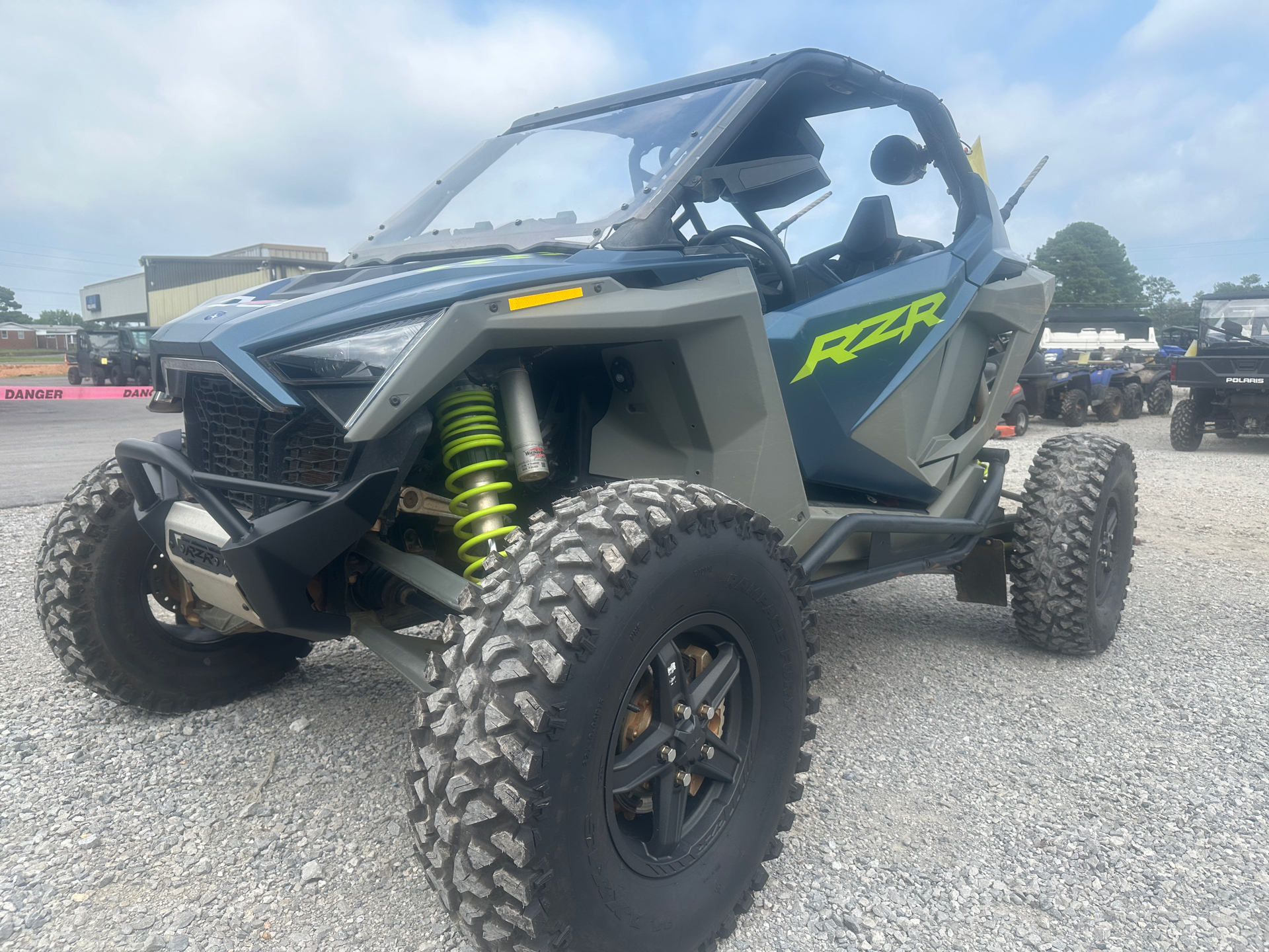 2022 Polaris RZR Turbo R Premium in Florence, Alabama - Photo 2