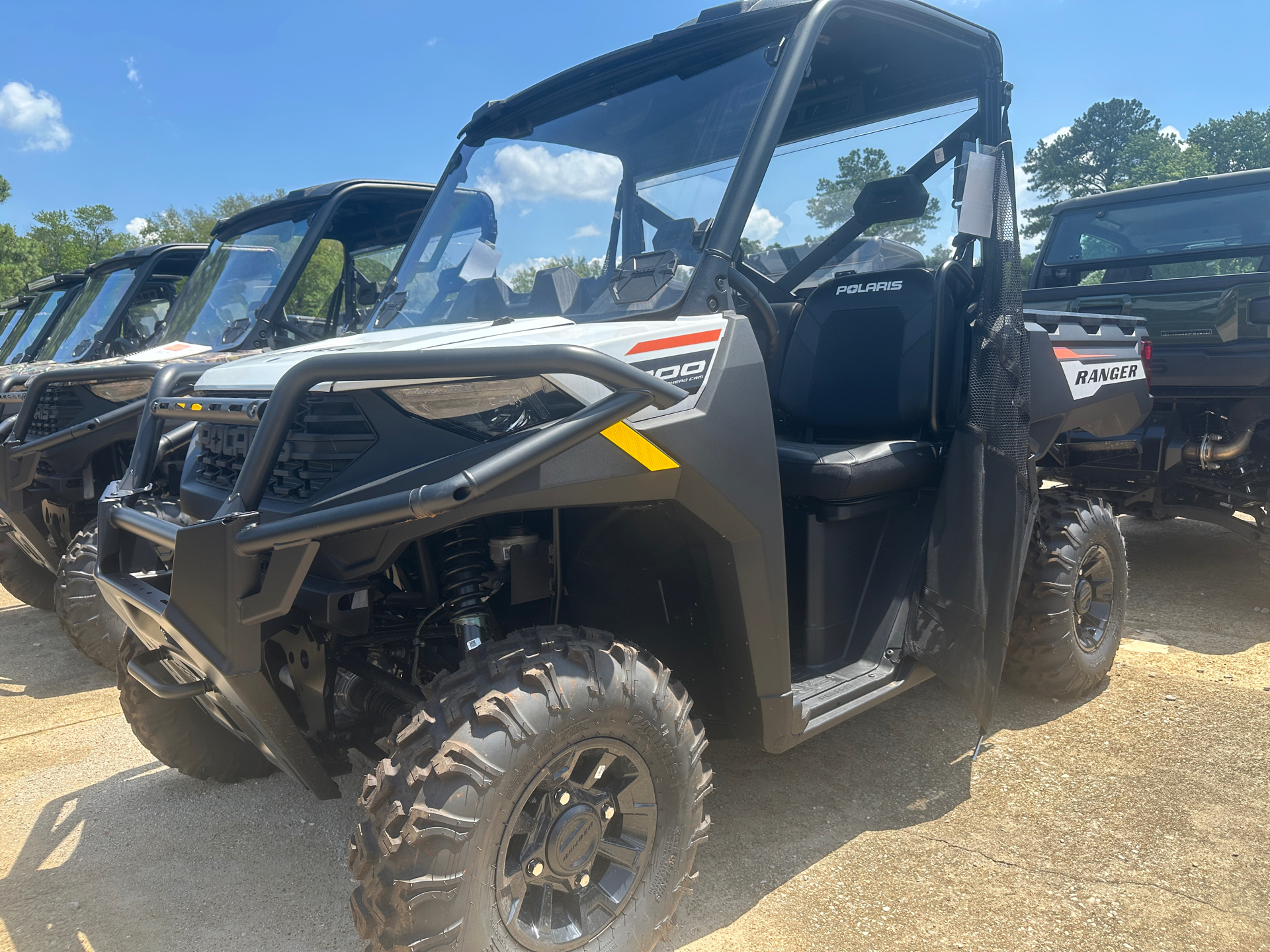 2025 Polaris Ranger 1000 Premium in Florence, Alabama - Photo 2