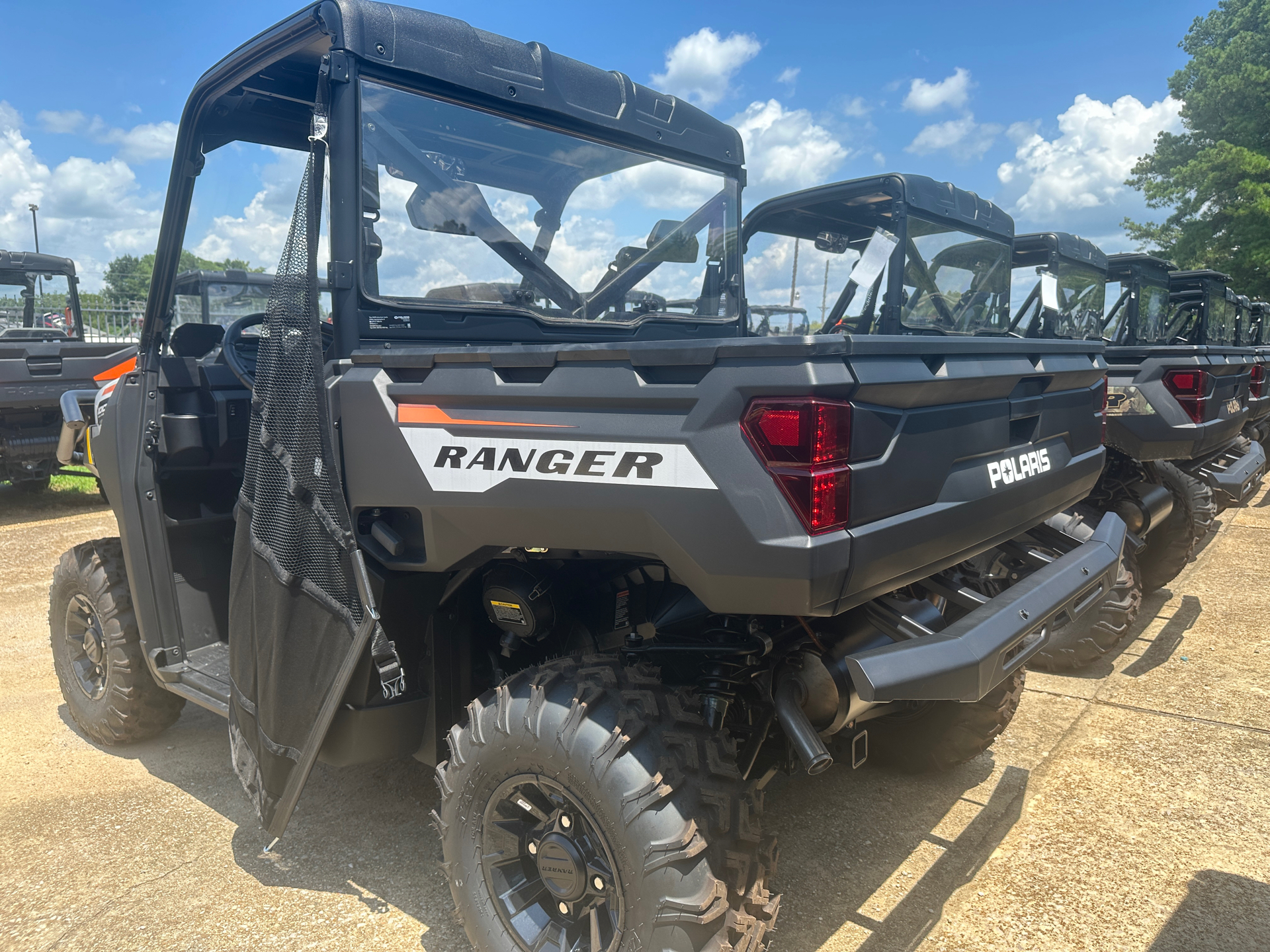 2025 Polaris Ranger 1000 Premium in Florence, Alabama - Photo 4