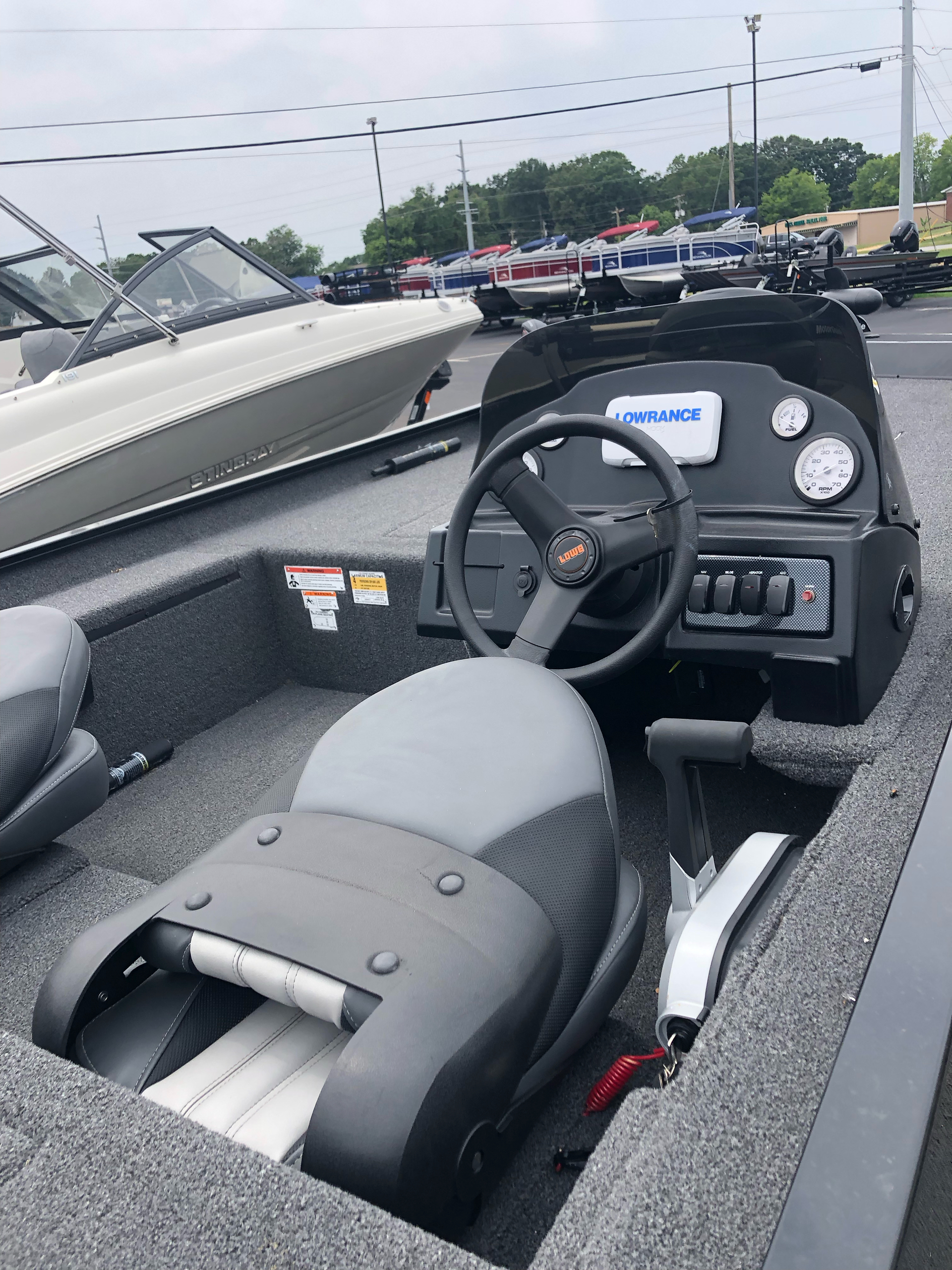 2023 Lowe RX18LE in Florence, Alabama - Photo 4