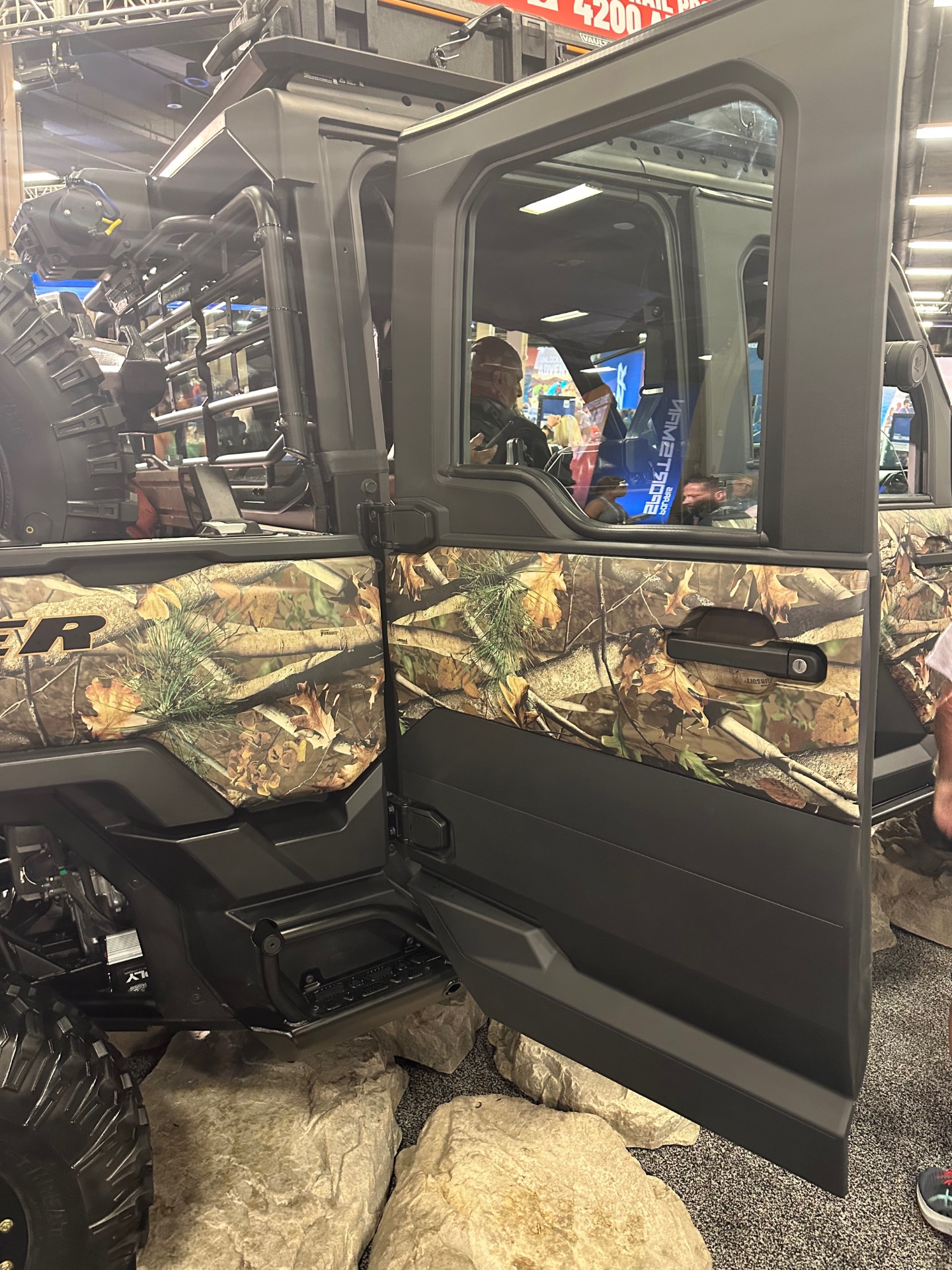 2024 Polaris Extreme Duty in Knoxville, Tennessee - Photo 9