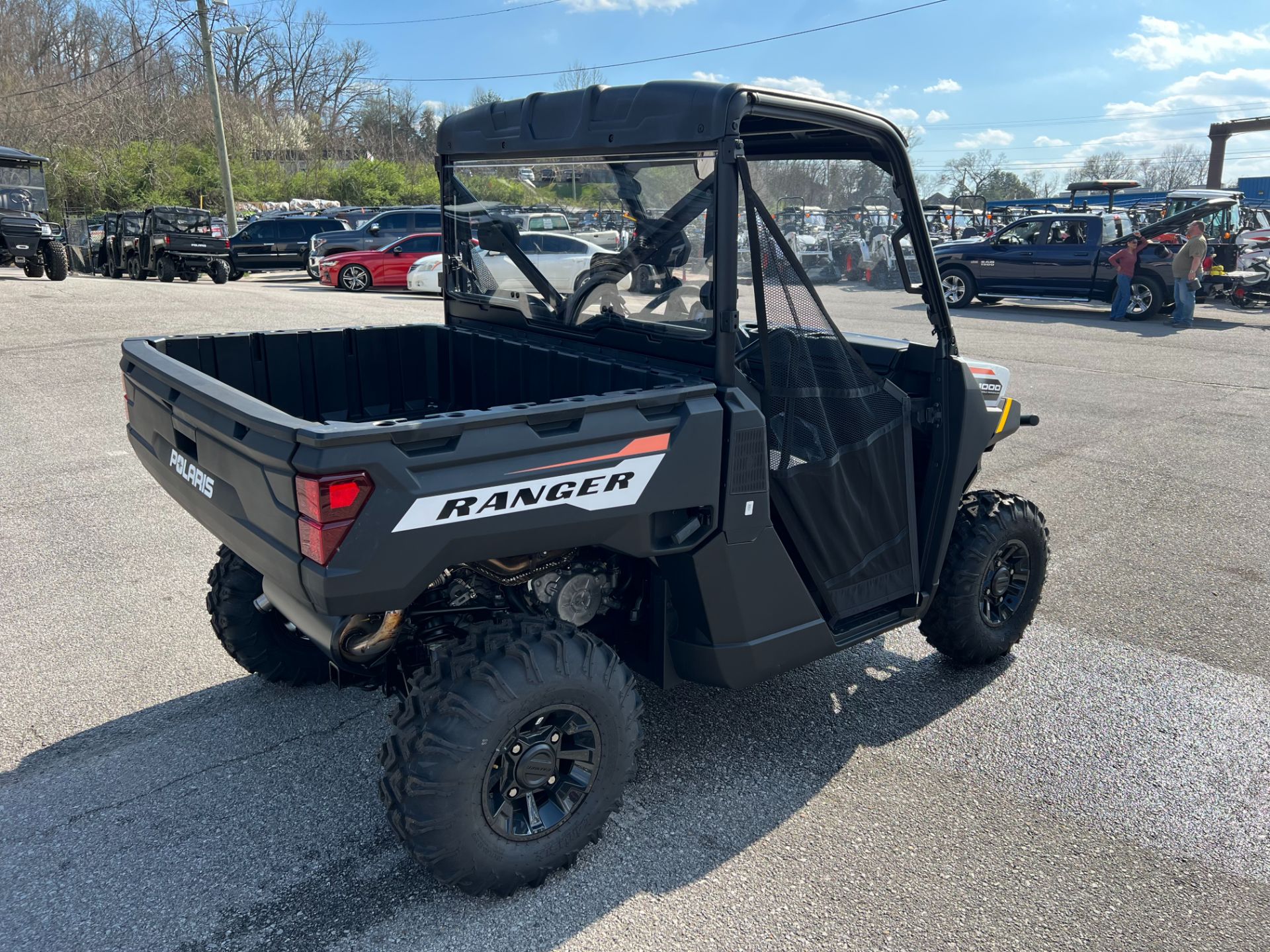 2024 Polaris Ranger 1000 Premium in Knoxville, Tennessee - Photo 3