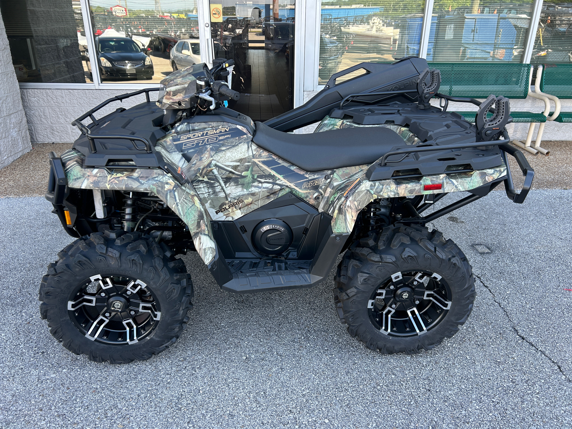 2024 Polaris Sportsman 570 Hunt Edition in Knoxville, Tennessee - Photo 2