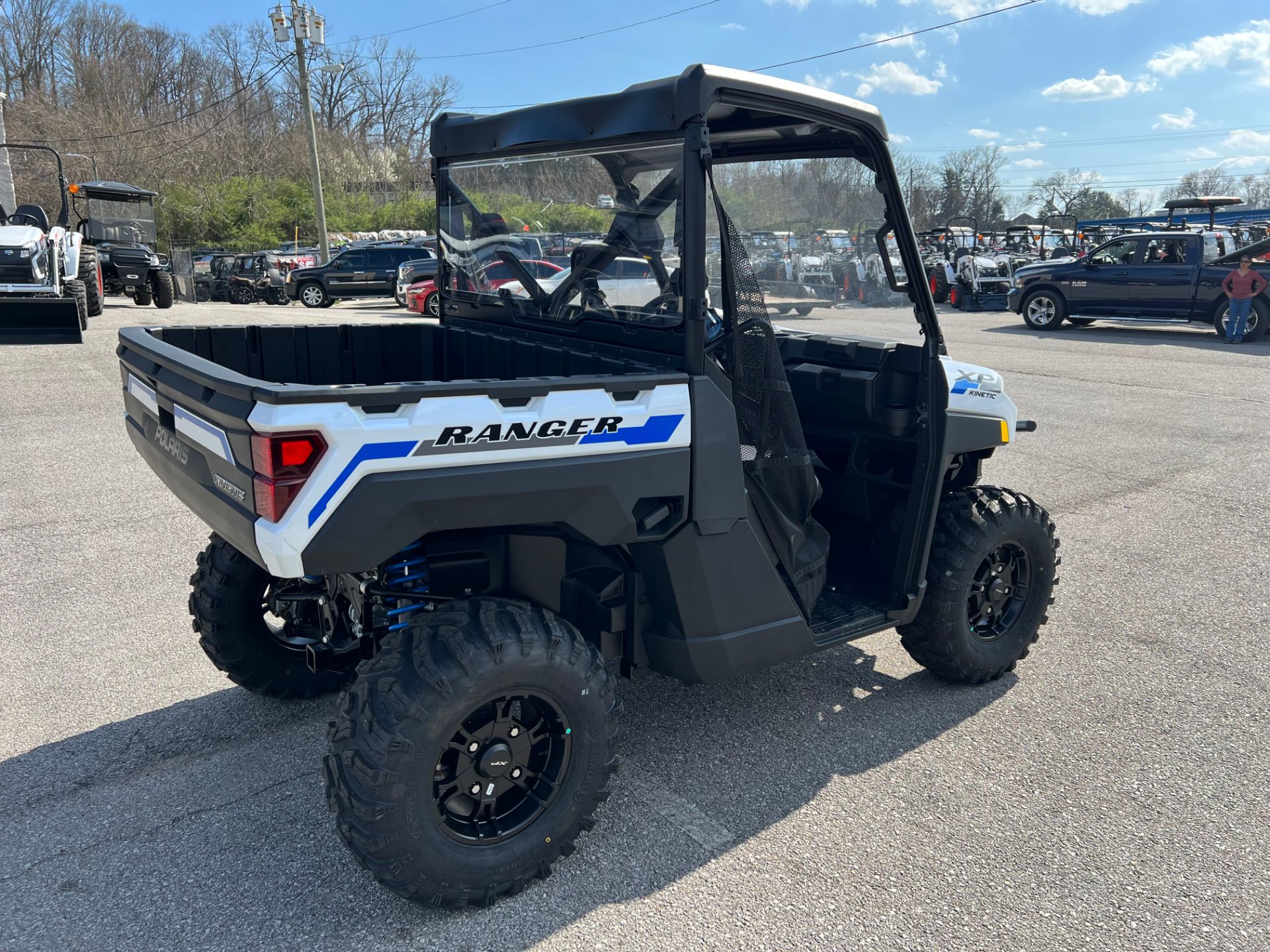 2024 Polaris Ranger XP Kinetic Premium in Knoxville, Tennessee - Photo 3