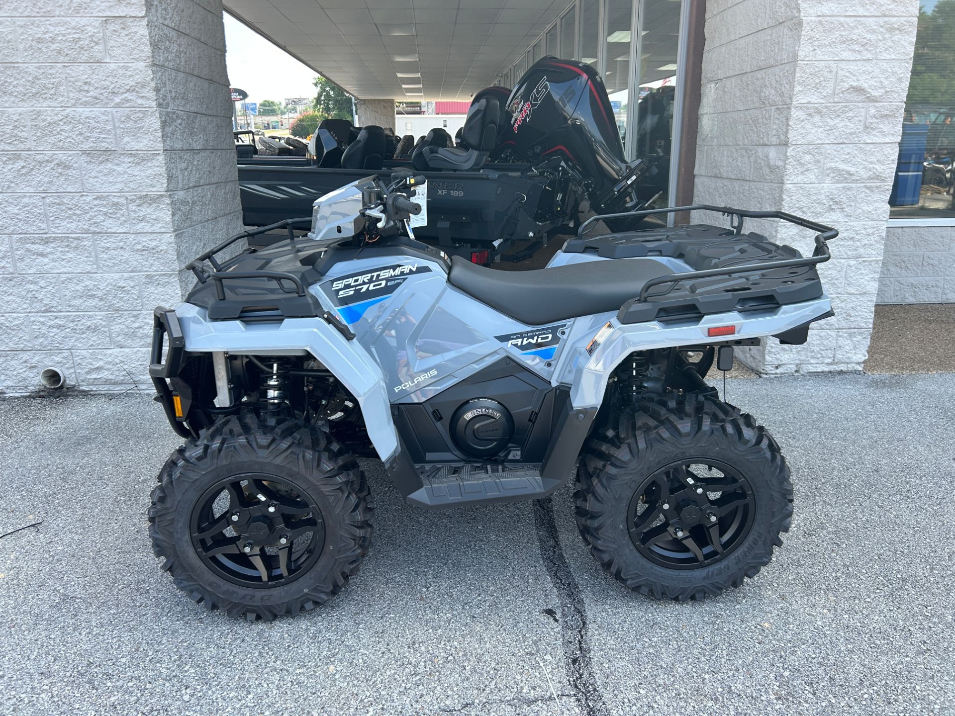 2024 Polaris Sportsman 570 Premium in Knoxville, Tennessee - Photo 2