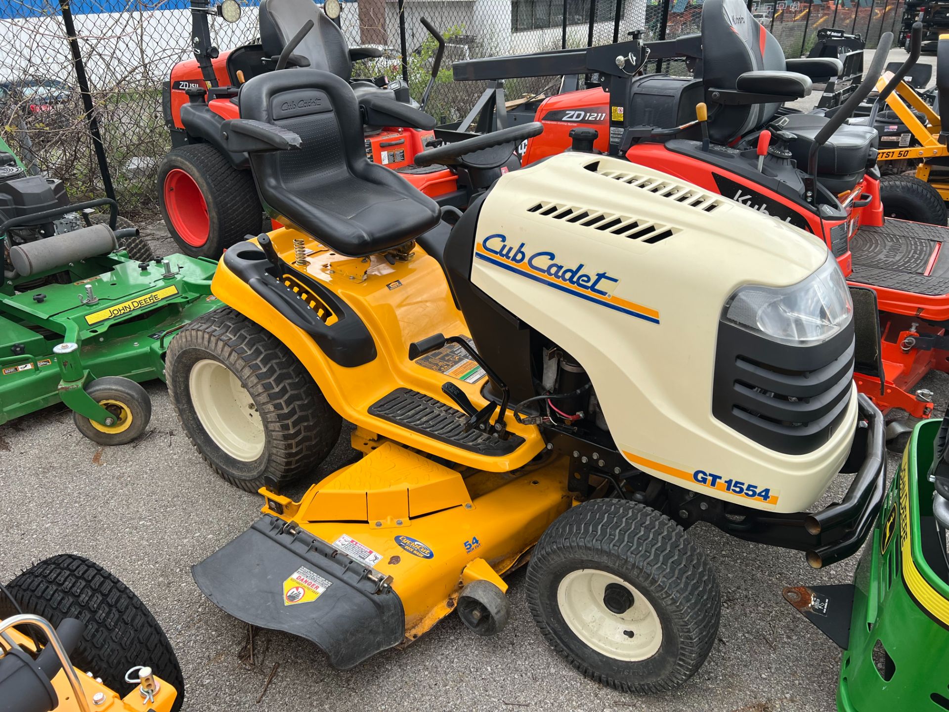 2006 Cub Cadet GT 1554 Tractor in Knoxville, Tennessee