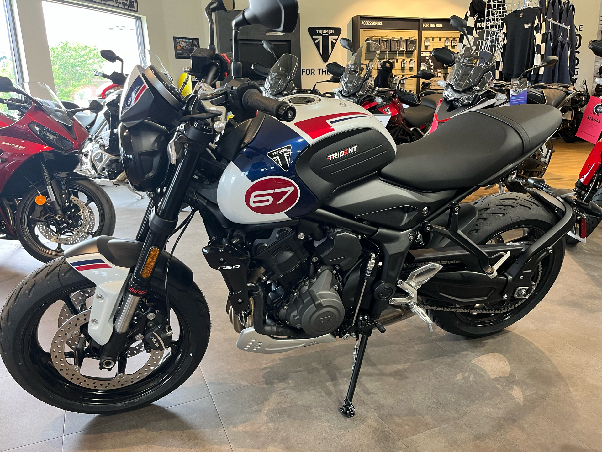 2025 Triumph Trident 660 Triple Tribute Edition in Belle Plaine, Minnesota - Photo 6