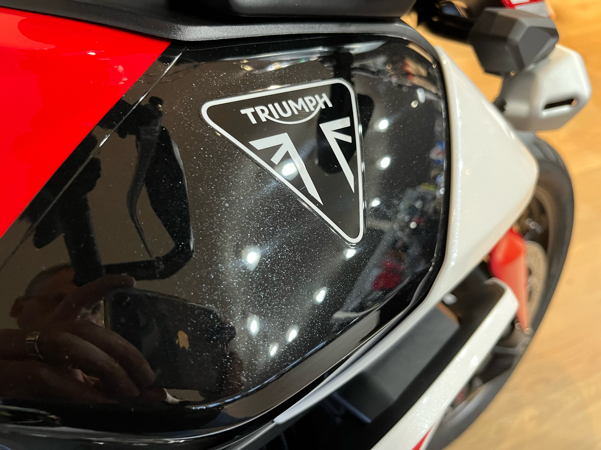 2024 Triumph Tiger 900 GT Aragón Edition in Belle Plaine, Minnesota - Photo 9