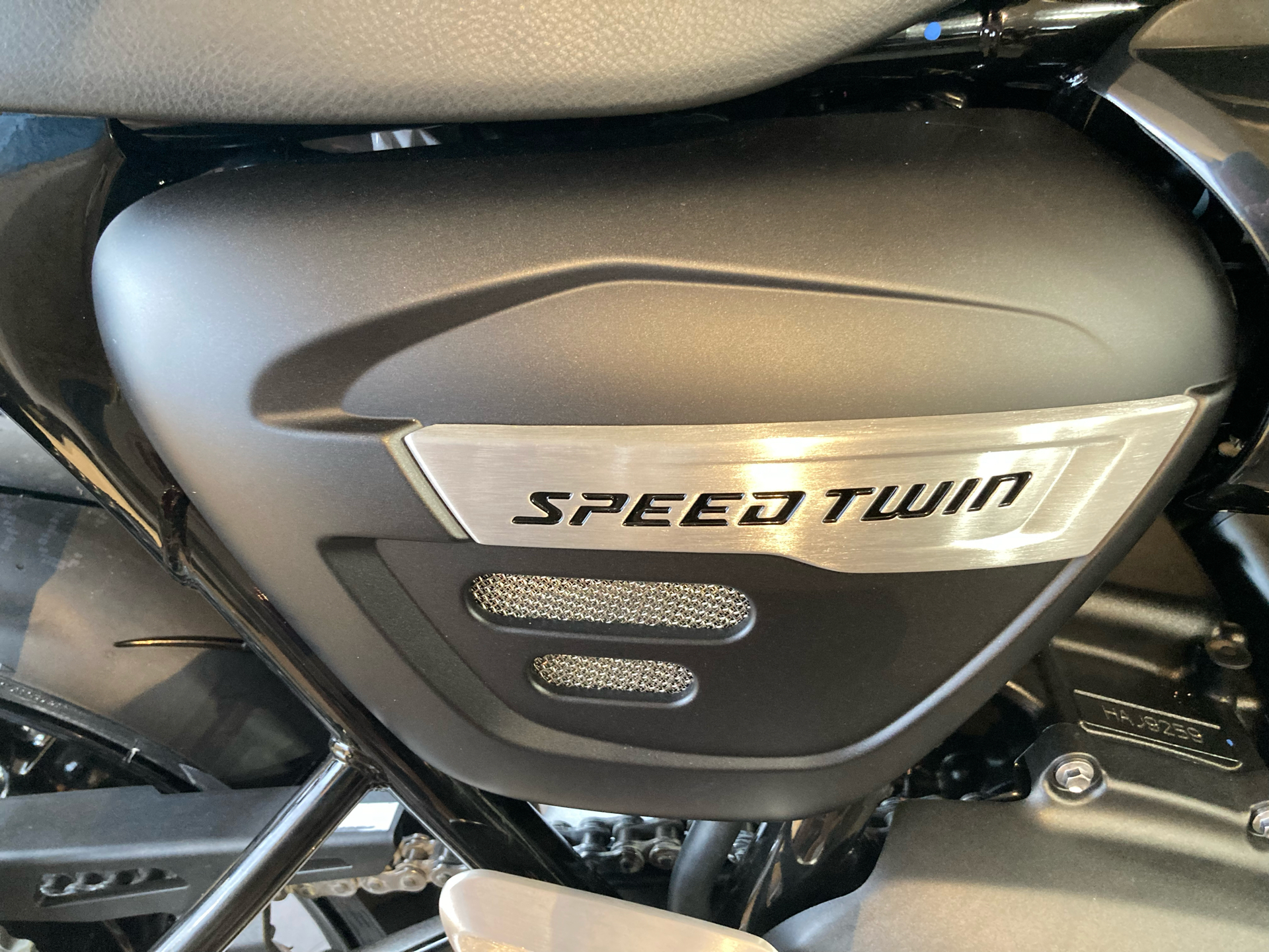2022 Triumph Speed Twin in Belle Plaine, Minnesota - Photo 6