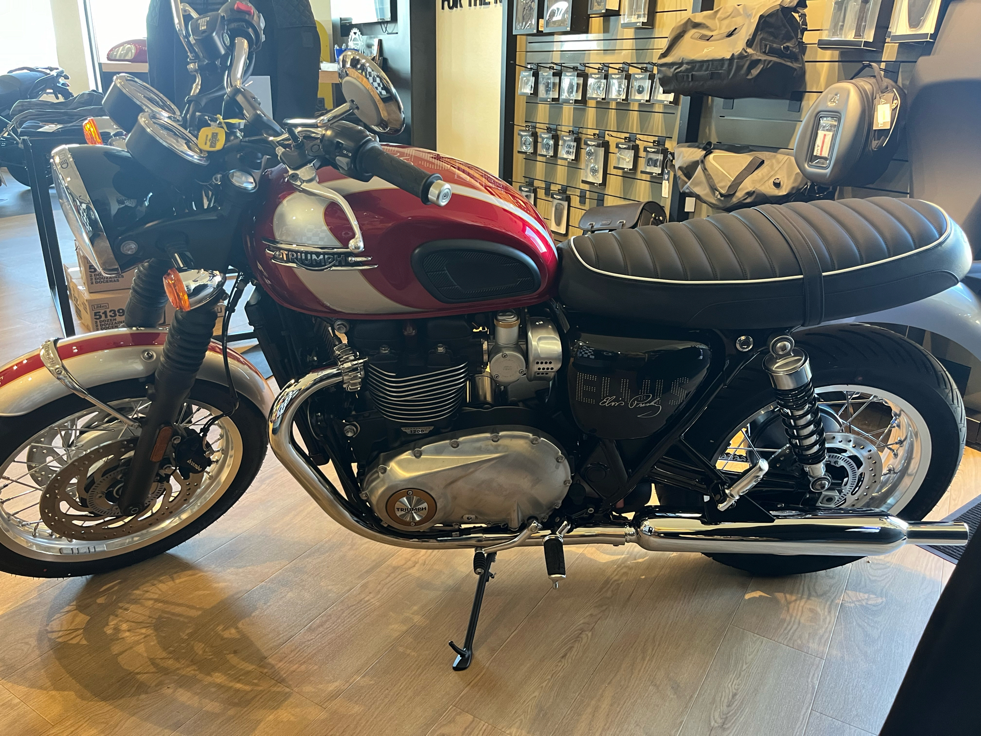 2025 Triumph Bonneville T120 Elvis Presley Limited Edition in Belle Plaine, Minnesota - Photo 3