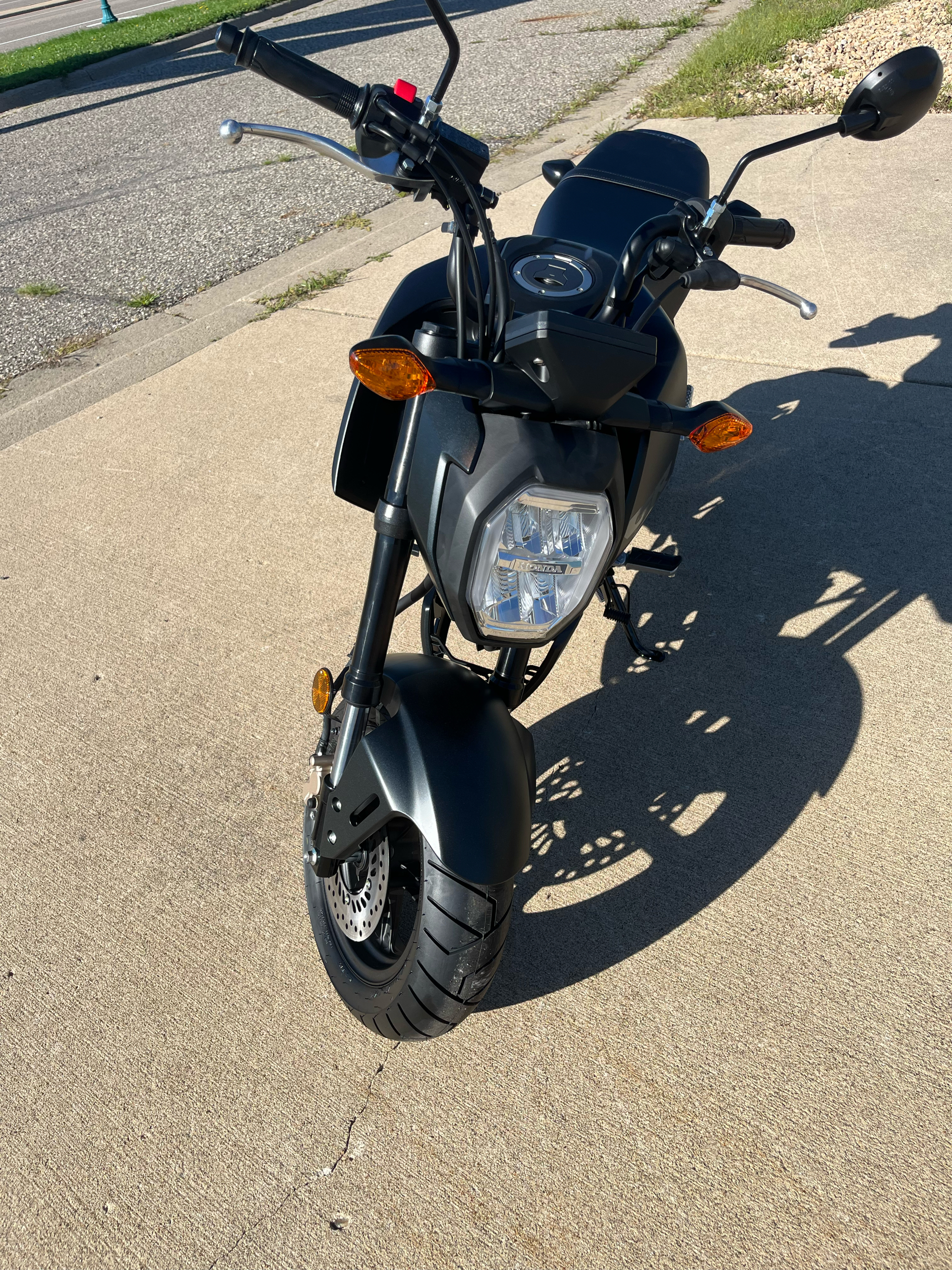 2025 Honda Grom SP in Belle Plaine, Minnesota - Photo 8