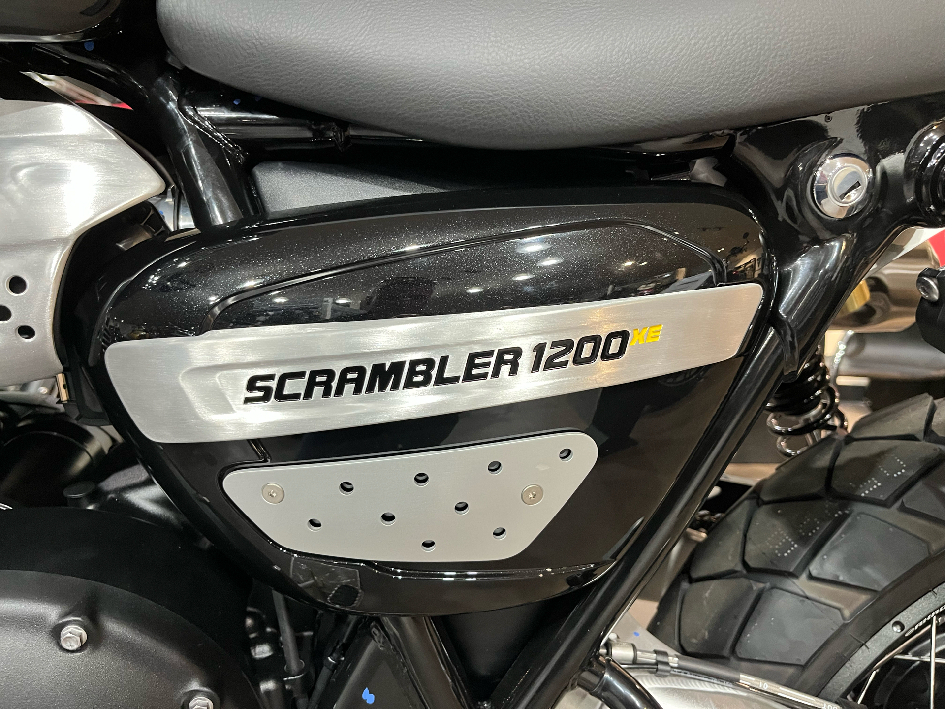 2024 Triumph Scrambler 1200 XE in Belle Plaine, Minnesota - Photo 6
