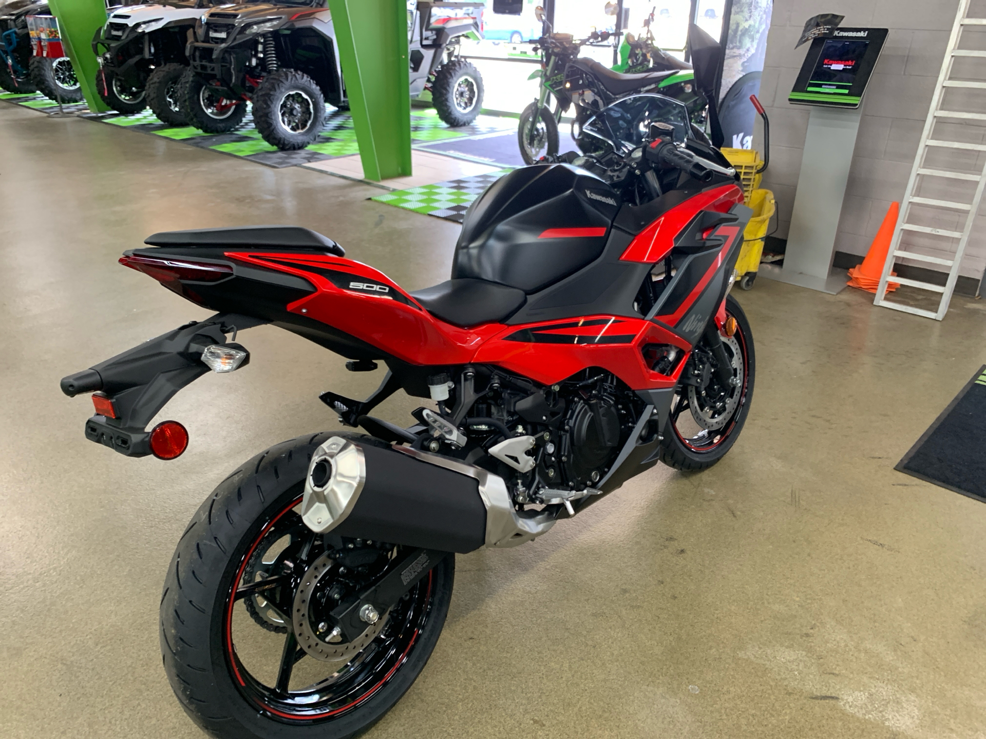 2024 Kawasaki Ninja 500 ABS in Longmont, Colorado - Photo 4