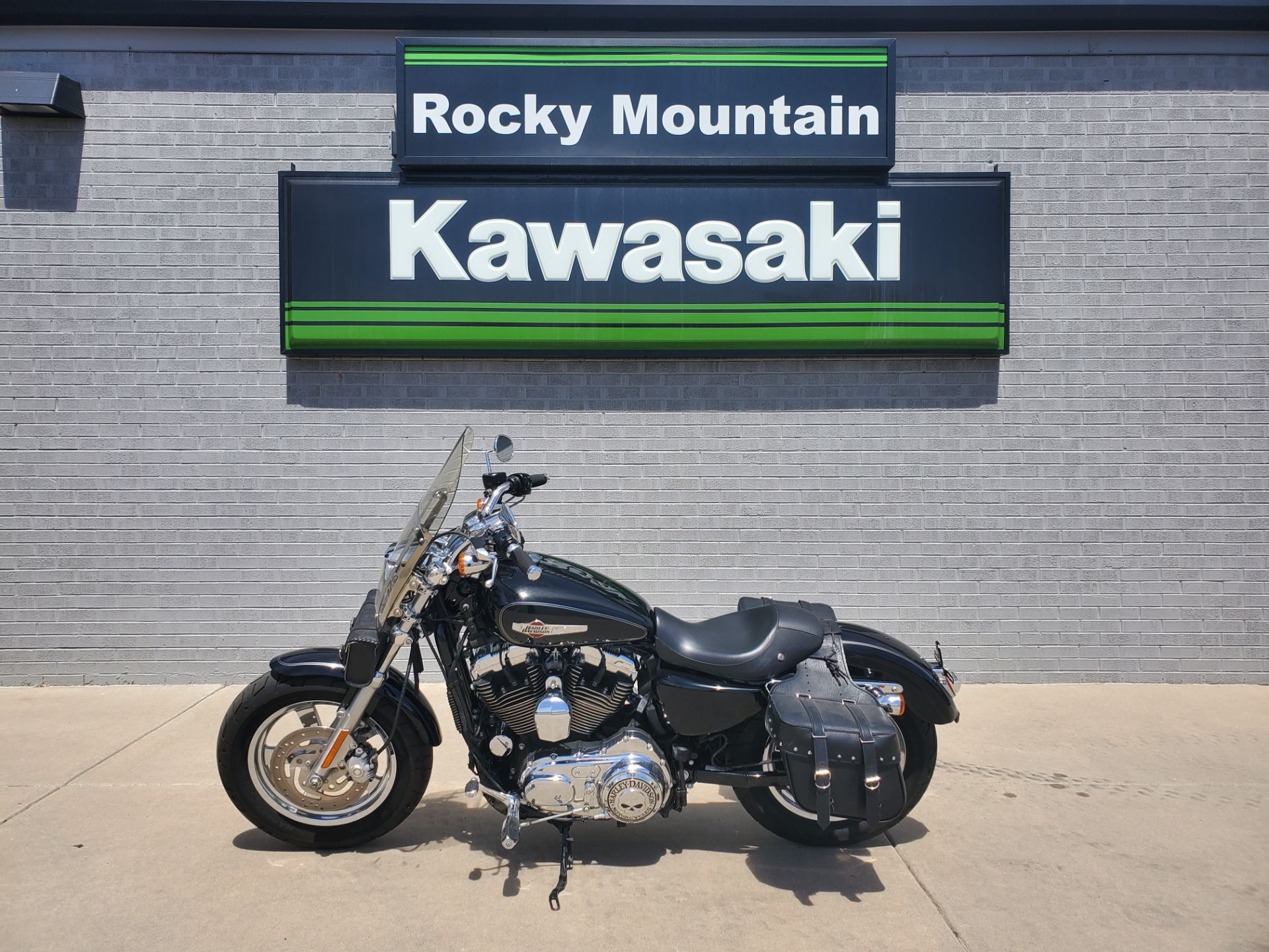 2011 Harley-Davidson Sportster® 1200 Custom in Longmont, Colorado - Photo 2