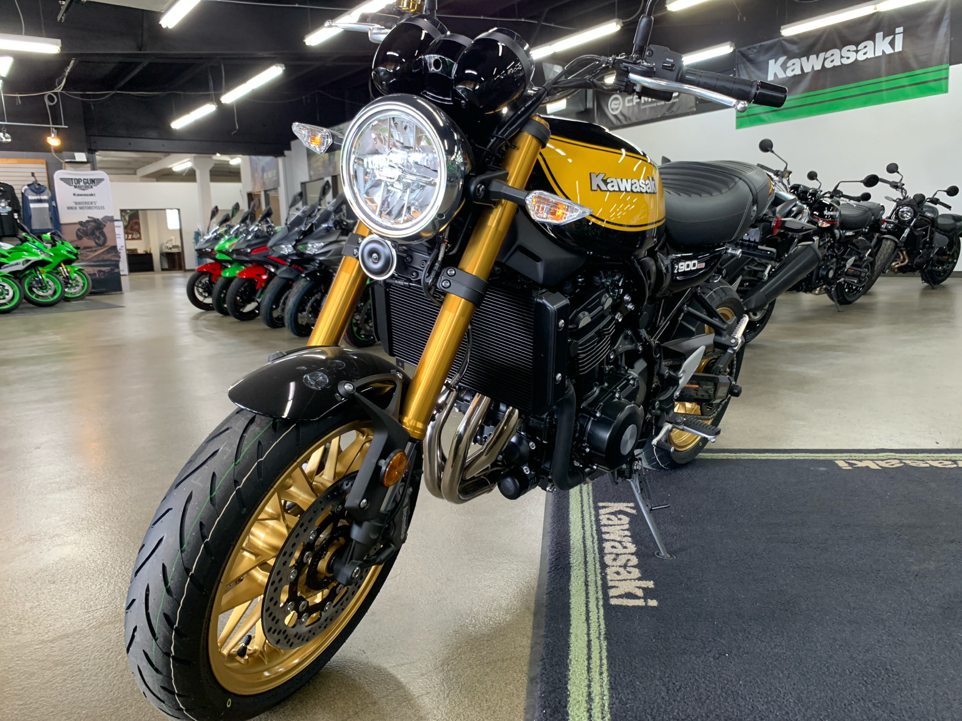 2024 Kawasaki Z900RS SE ABS in Longmont, Colorado - Photo 2