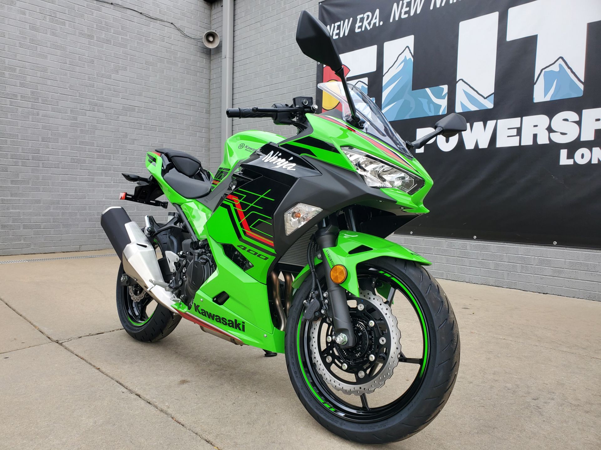 2023 Kawasaki Ninja 400 ABS KRT Edition in Longmont, Colorado - Photo 3