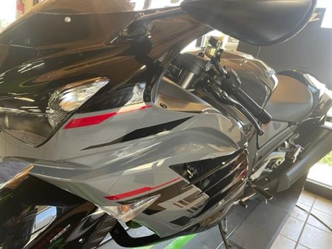 2022 Kawasaki Ninja ZX-14R ABS in Longmont, Colorado - Photo 2