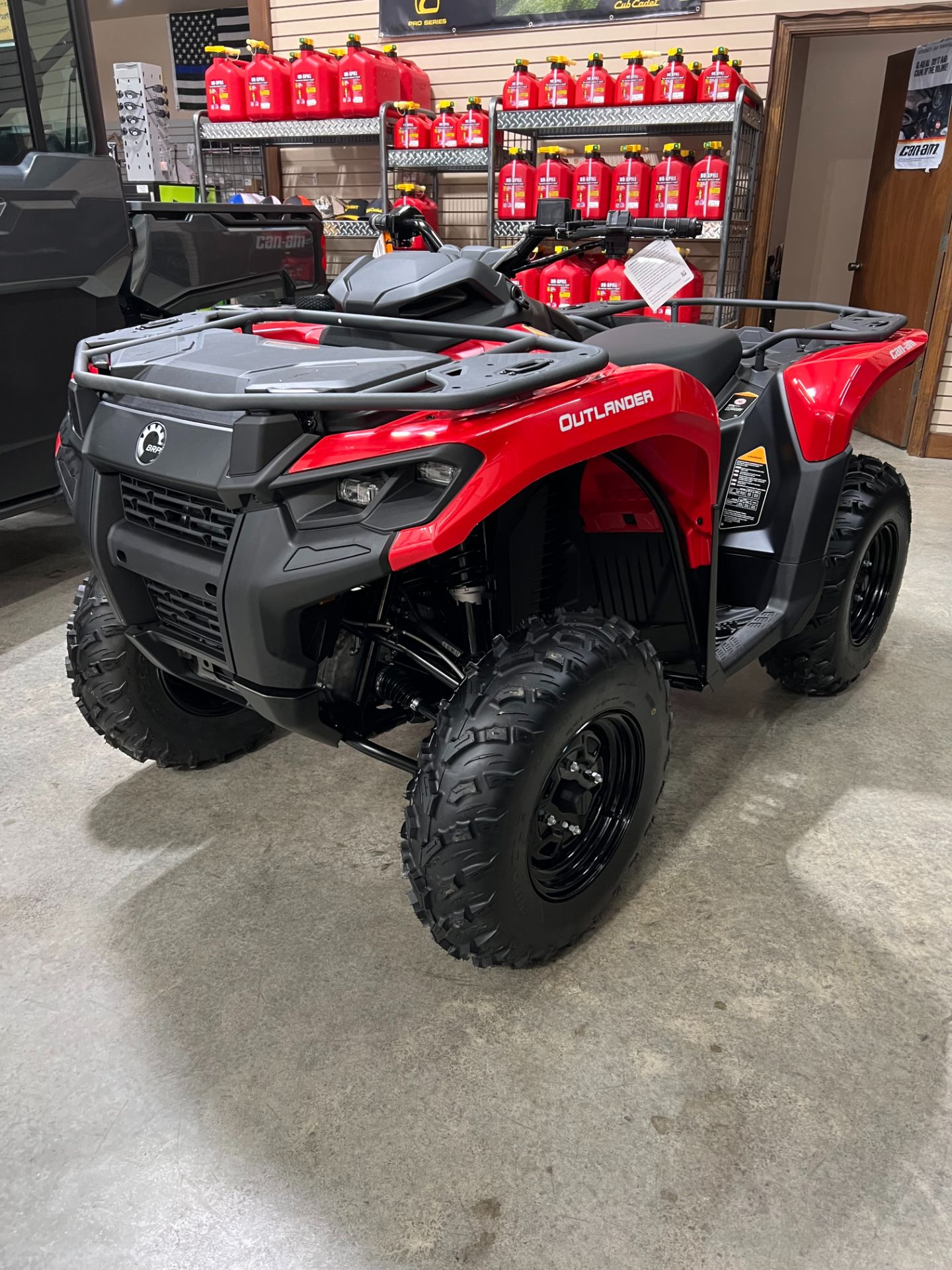 2024 Can-Am Outlander 700 in Franklin, North Carolina - Photo 1