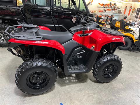 2024 Can-Am Outlander 700 in Franklin, North Carolina - Photo 2