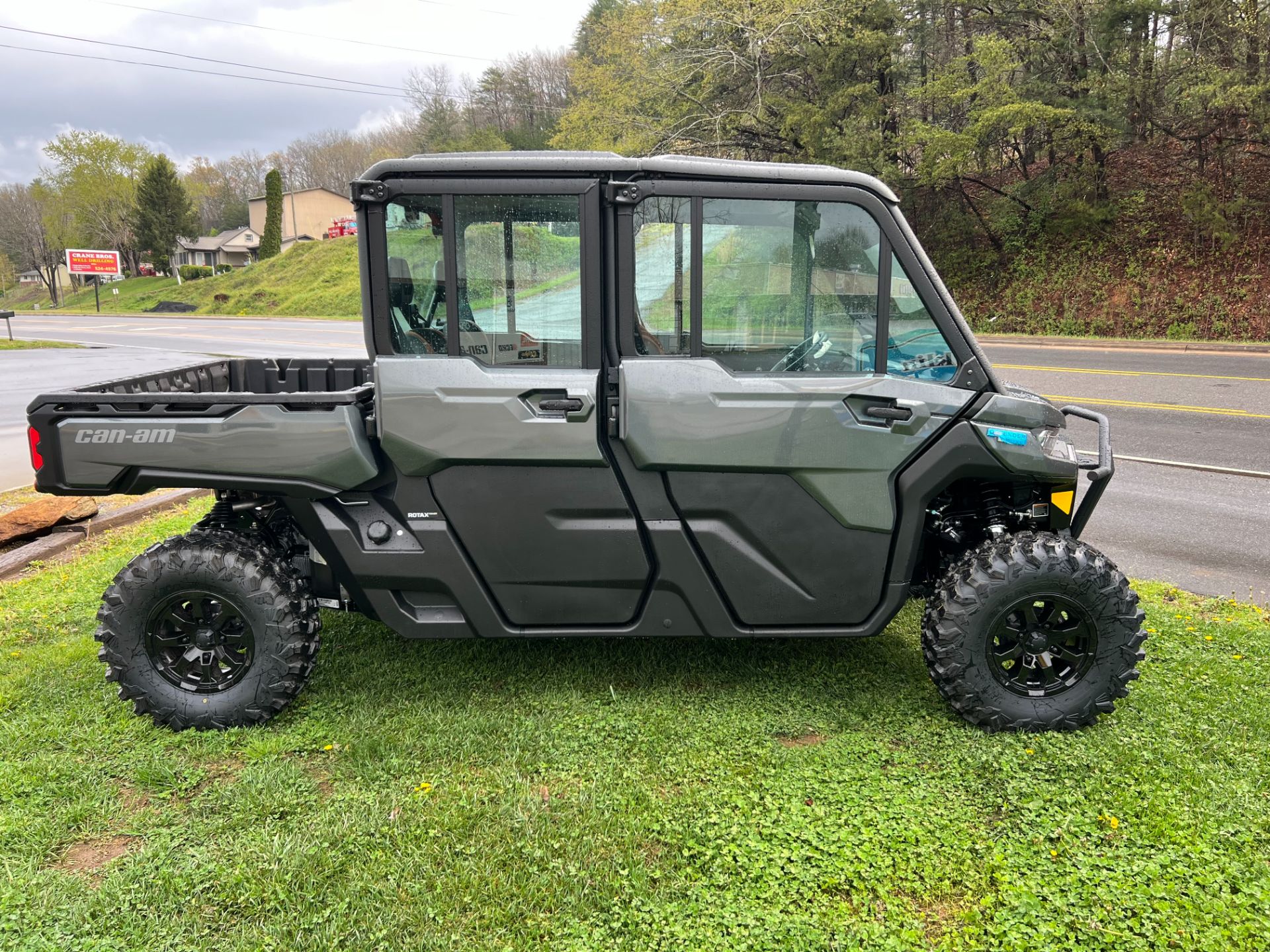 2024 Can-Am Defender MAX Limited in Franklin, North Carolina - Photo 1